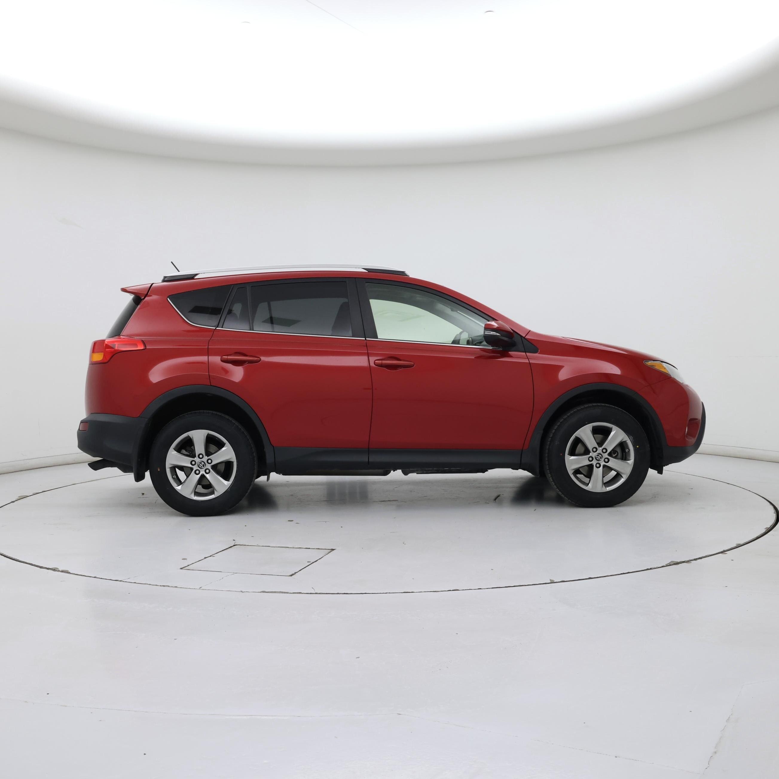 Thumbnail: 2015 Toyota RAV4 - 7