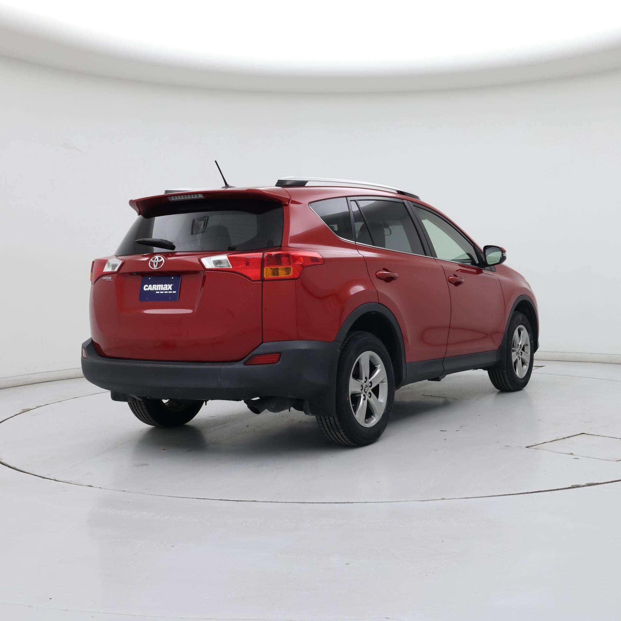 Thumbnail: 2015 Toyota RAV4 - 8