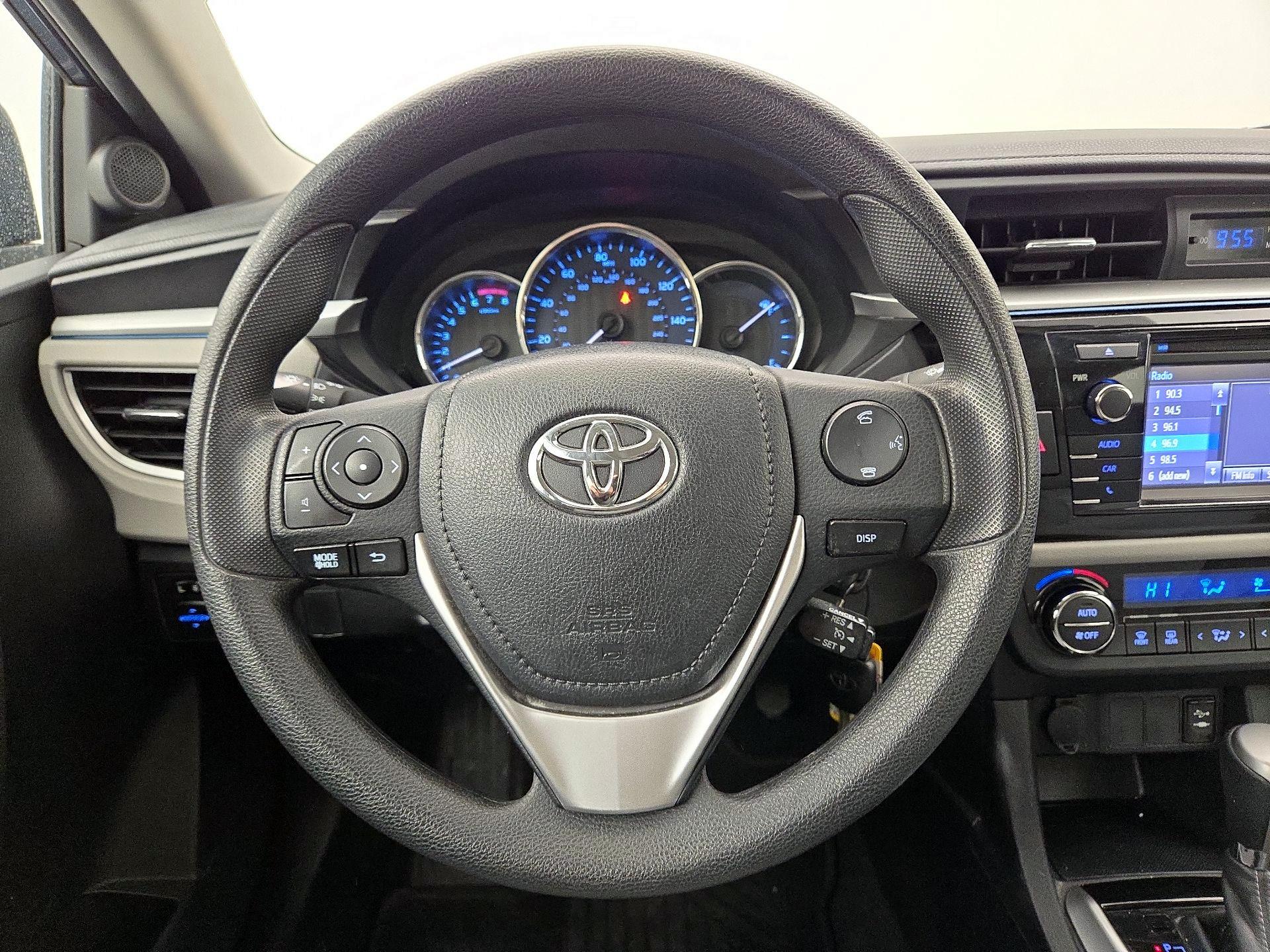 Thumbnail: 2016 Toyota Corolla - 10