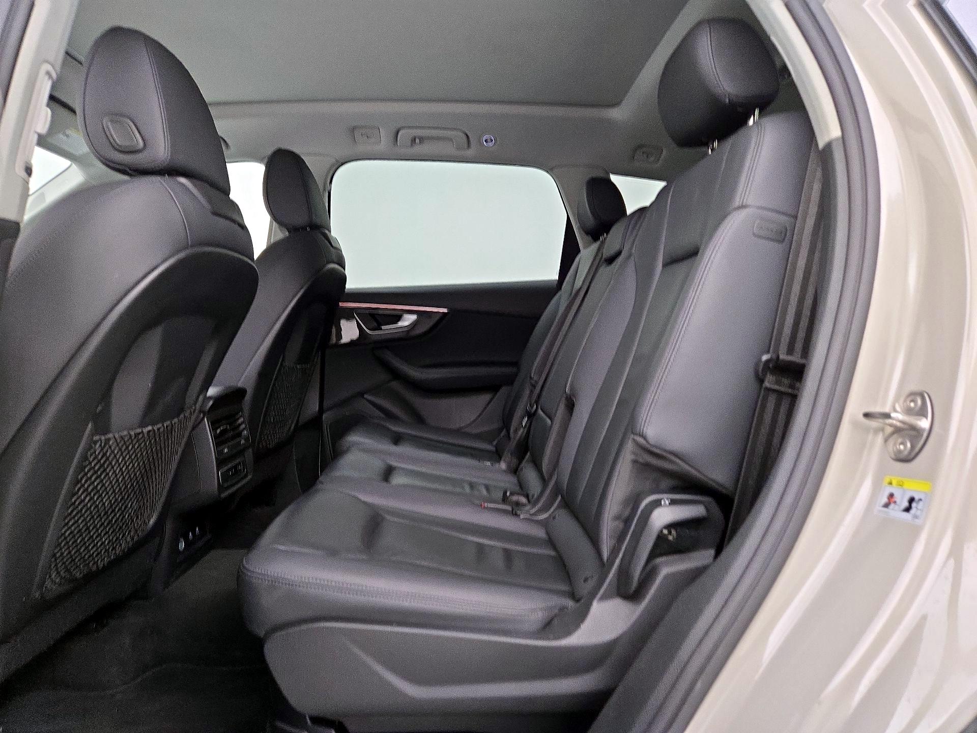 Thumbnail: 2024 Audi Q7 - 20