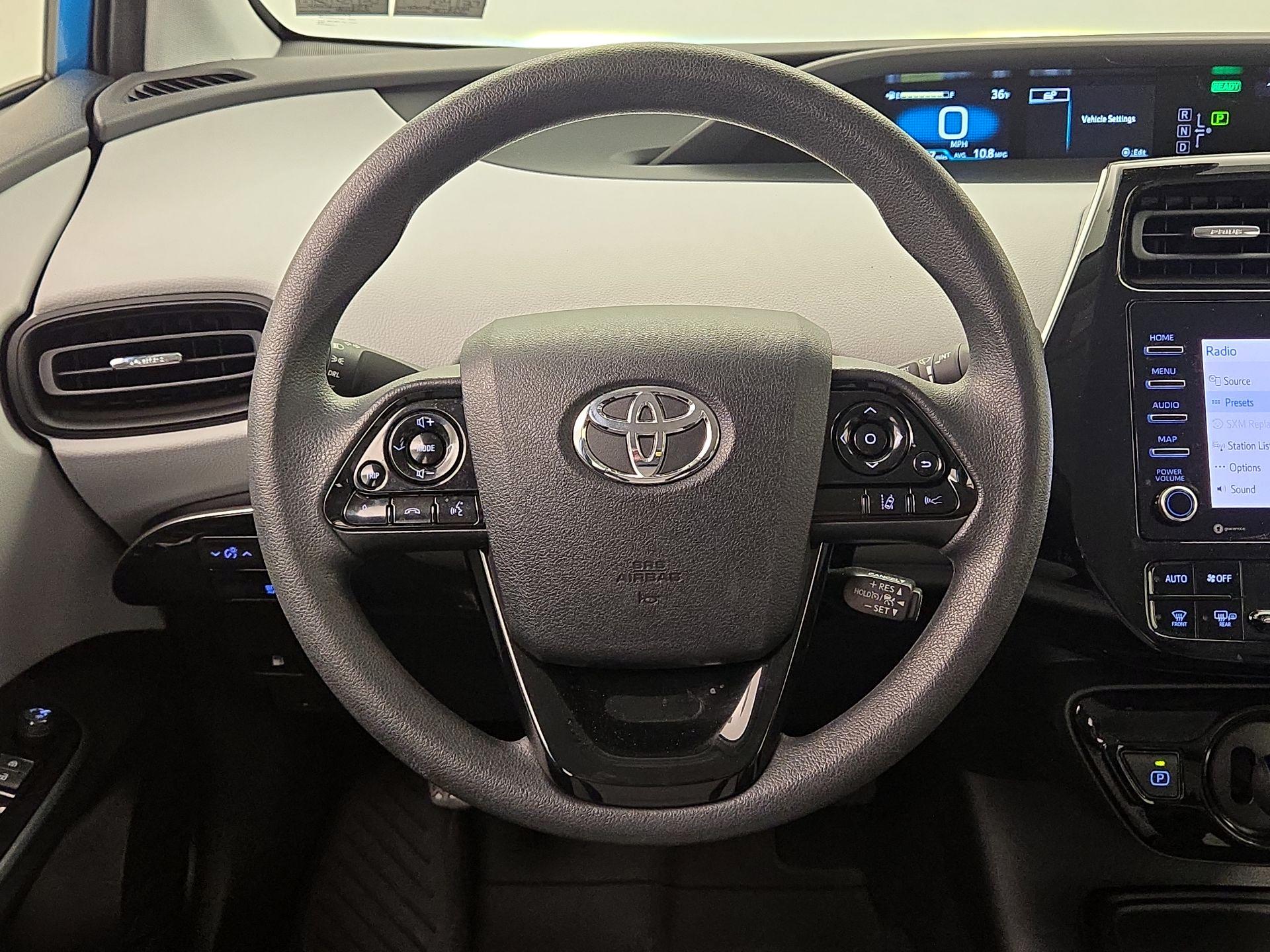 Thumbnail: 2022 Toyota Prius - 10