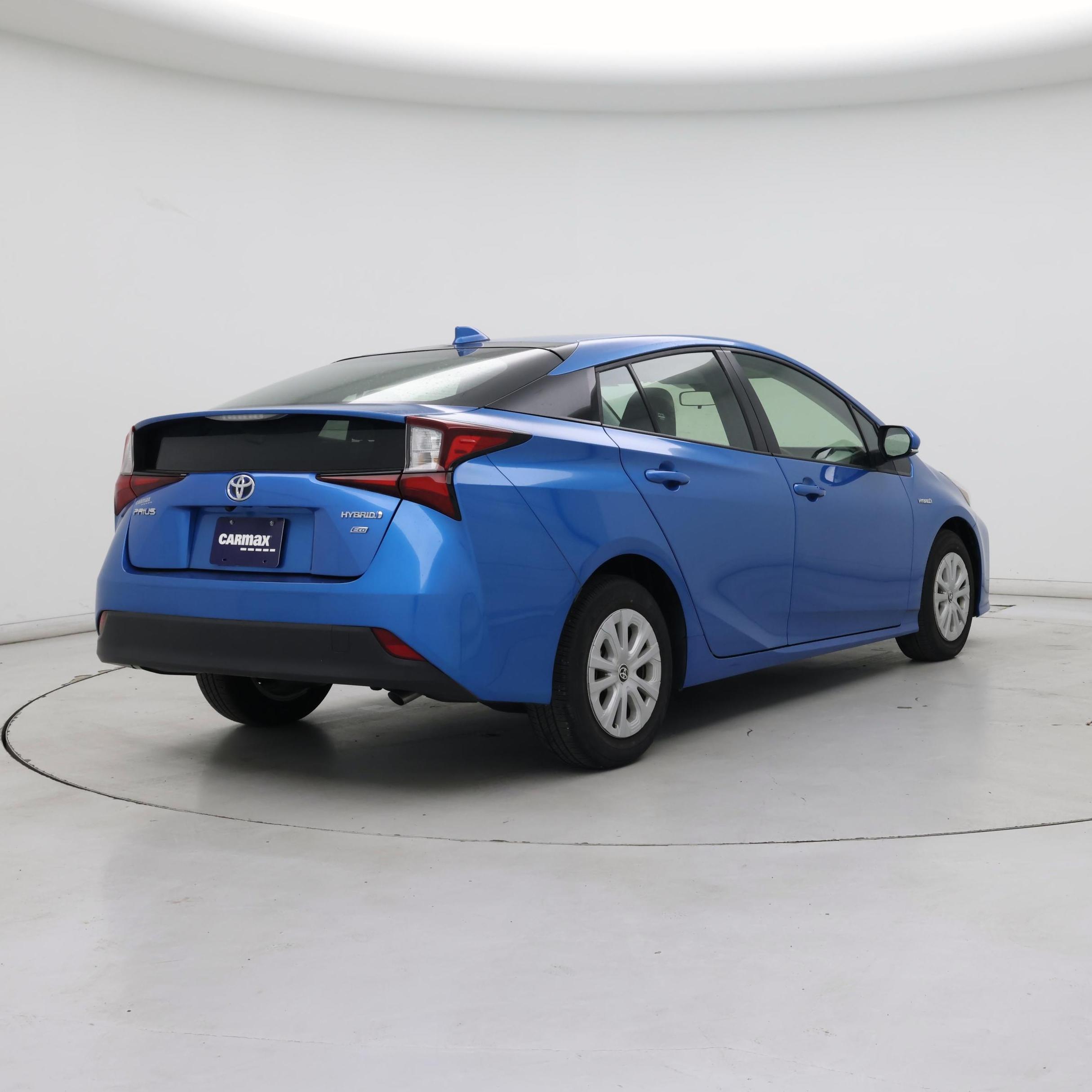 Thumbnail: 2022 Toyota Prius - 8