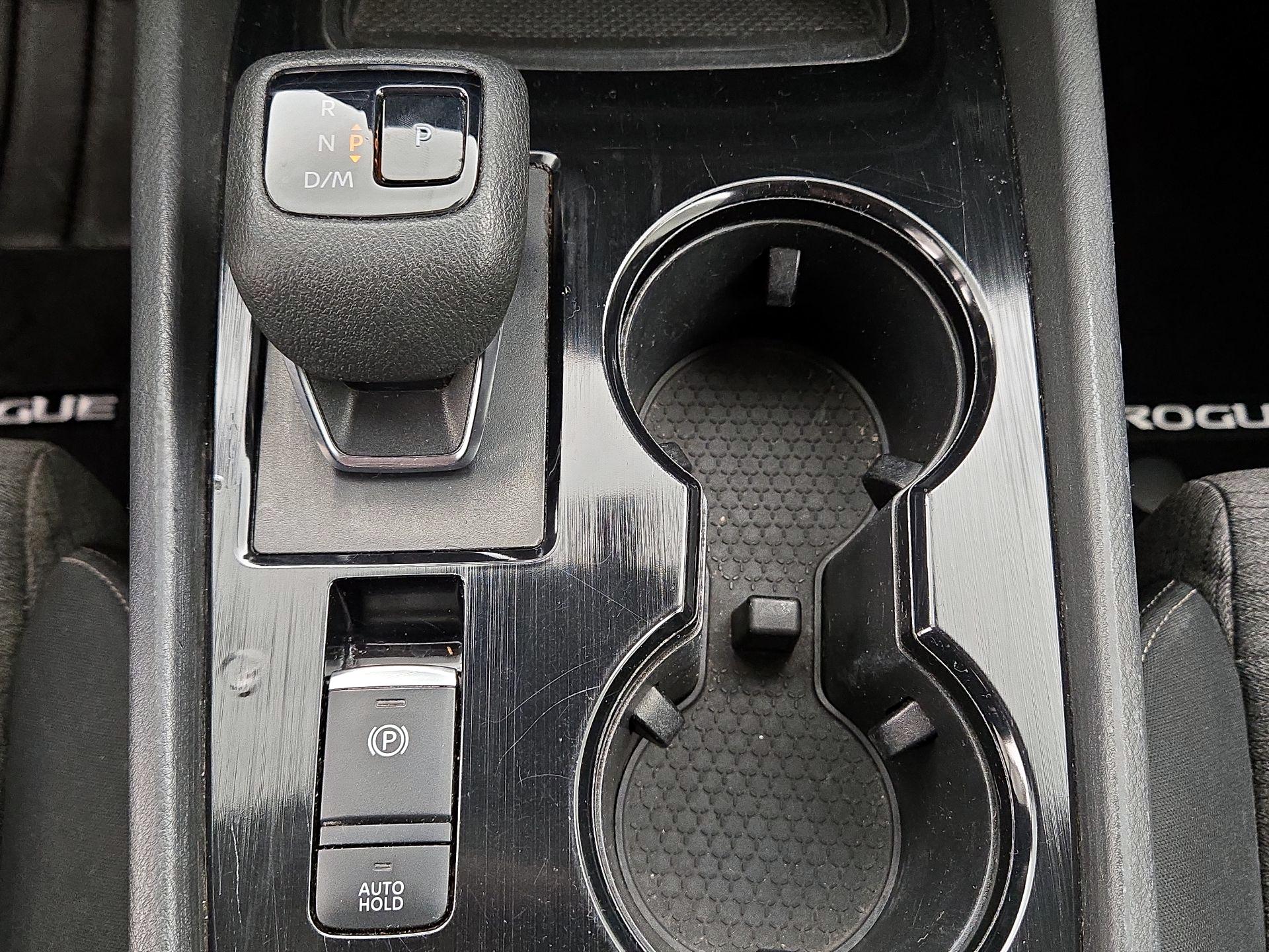 Thumbnail: 2021 Nissan Rogue - 16