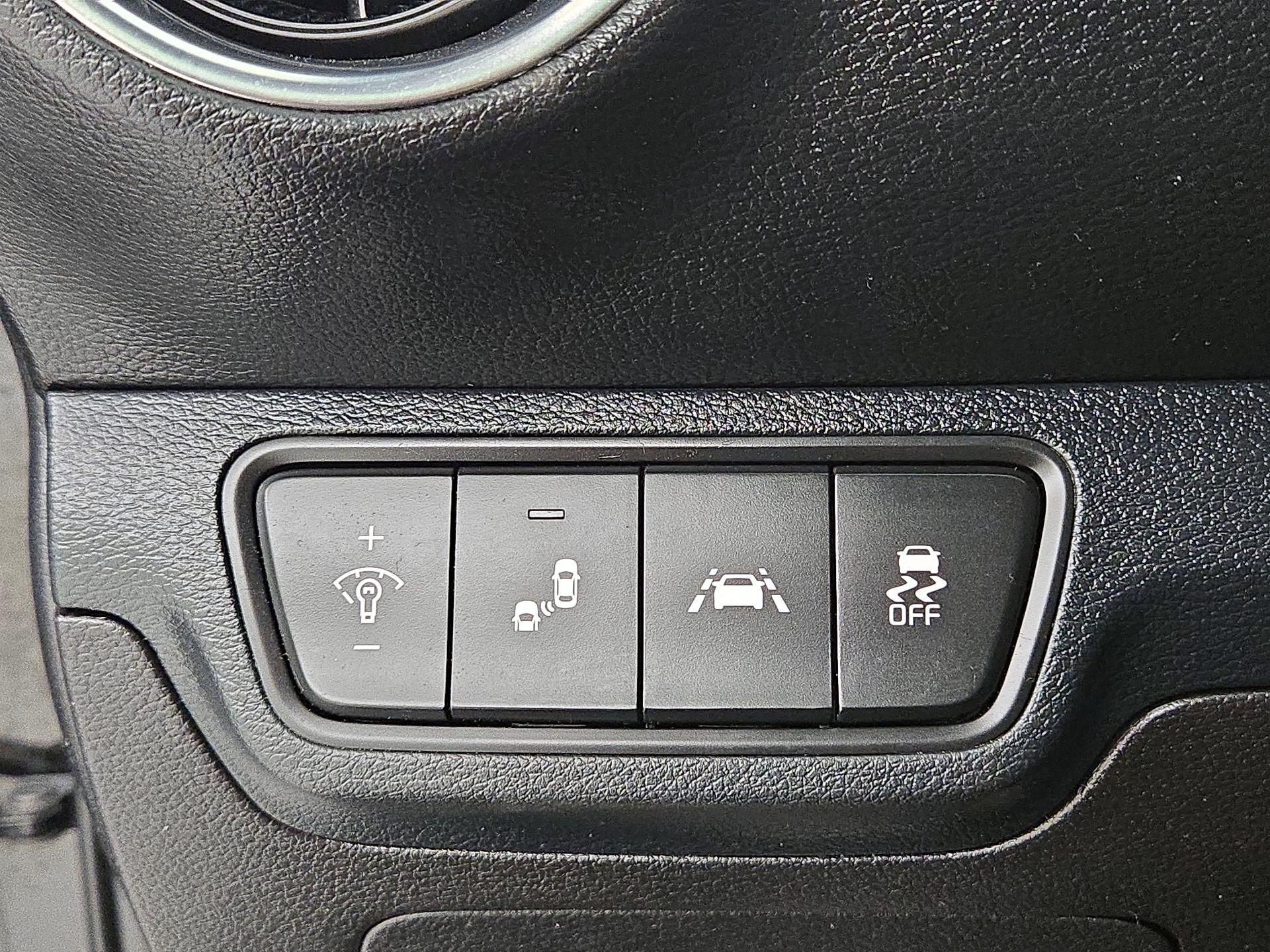 Thumbnail: 2021 Kia Forte - 13