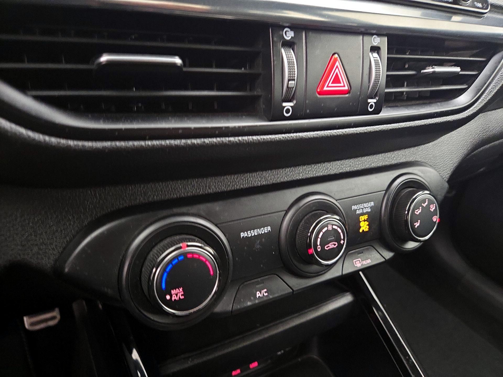 Thumbnail: 2021 Kia Forte - 16