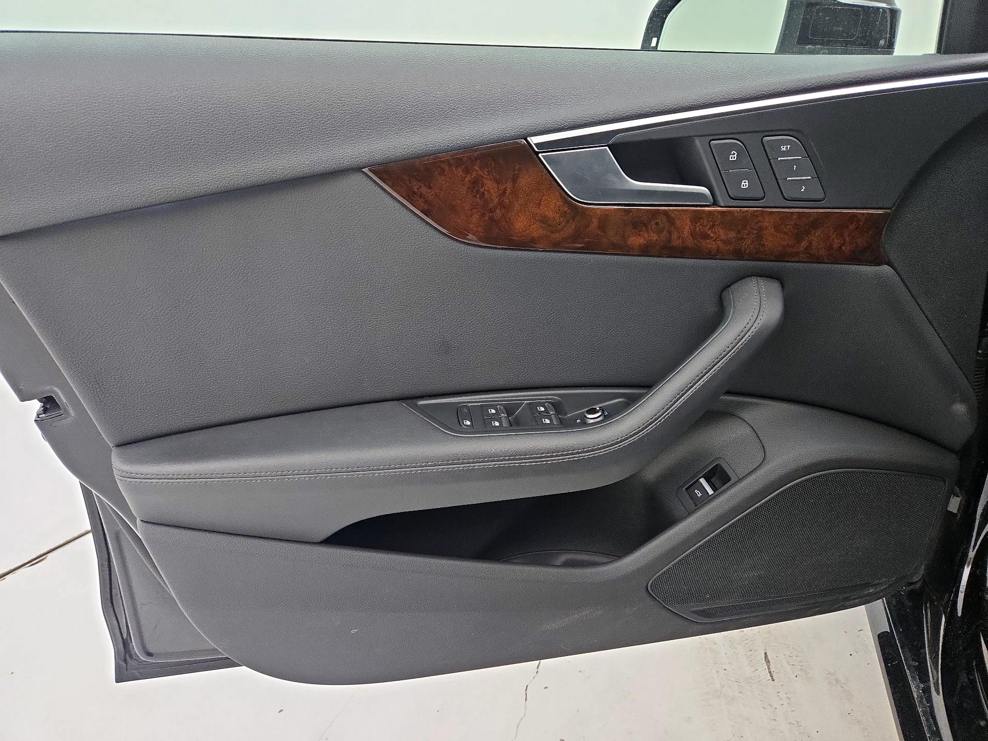 Thumbnail: 2019 Audi A4 - 12