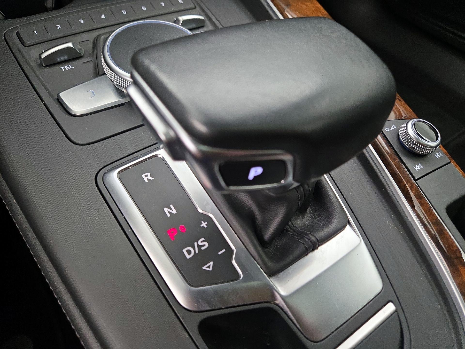 Thumbnail: 2019 Audi A4 - 18