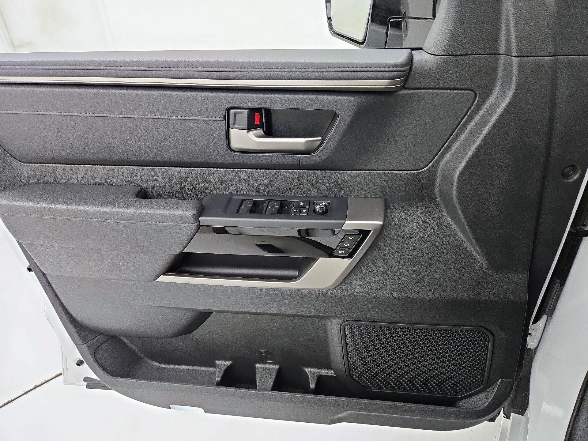 Thumbnail: 2025 Toyota Tundra - 12