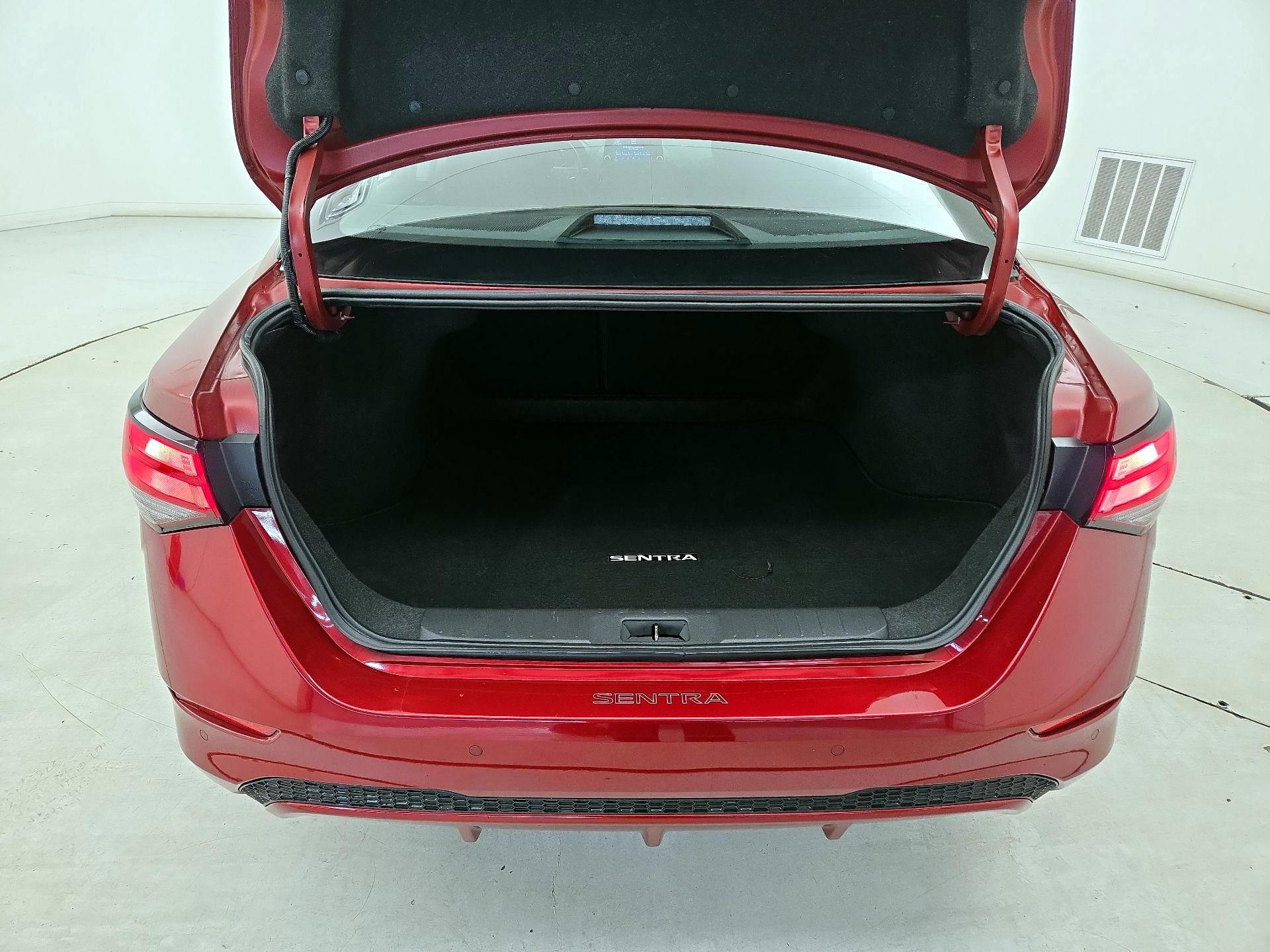 Thumbnail: 2023 Nissan Sentra - 19