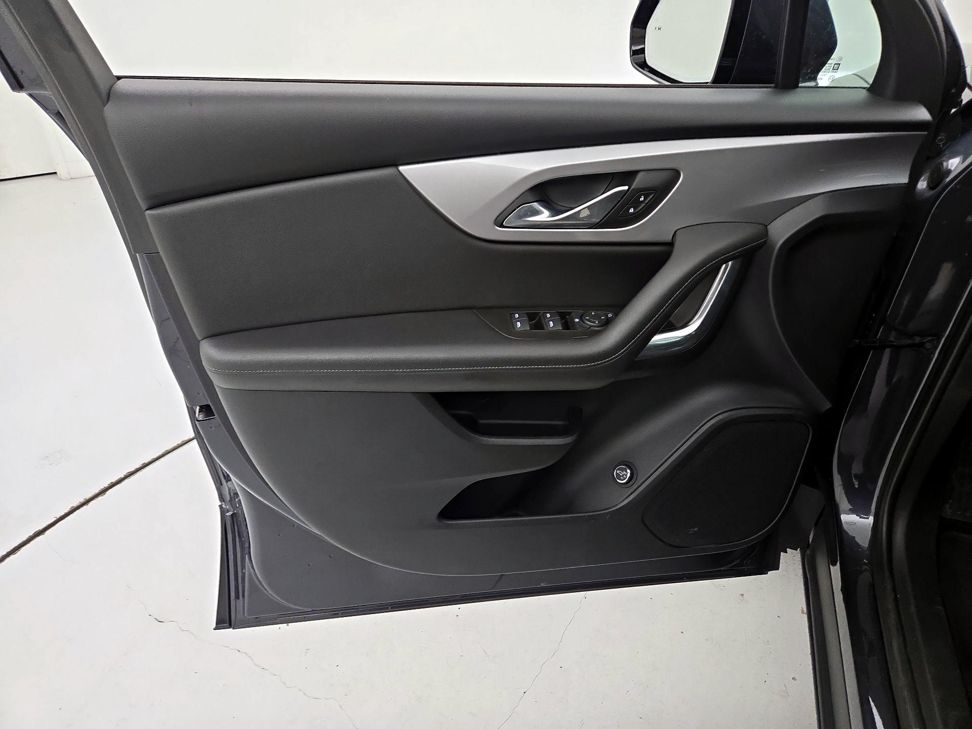 Thumbnail: 2021 Chevrolet Blazer - 12