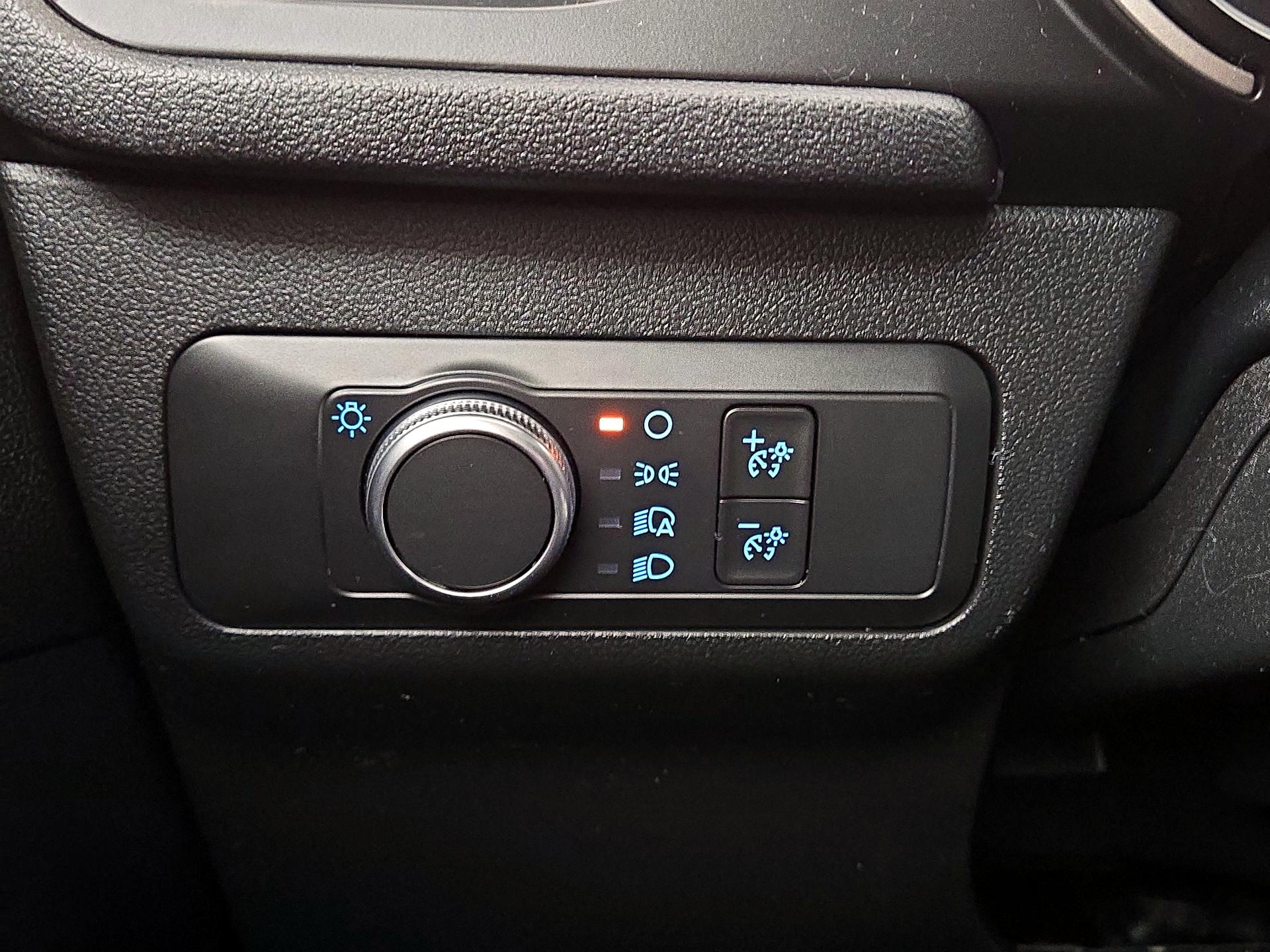 Thumbnail: 2020 Ford Escape - 13