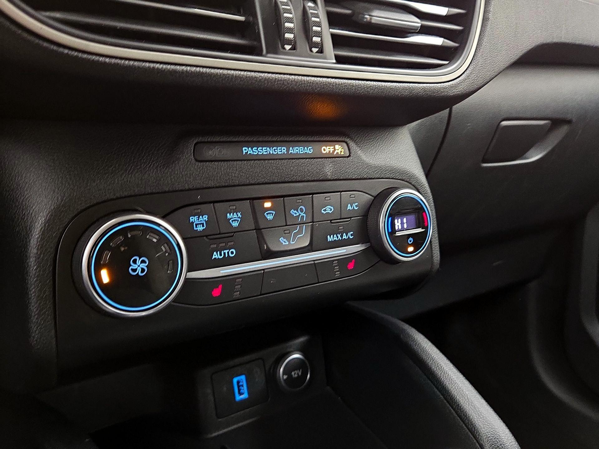 Thumbnail: 2020 Ford Escape - 16