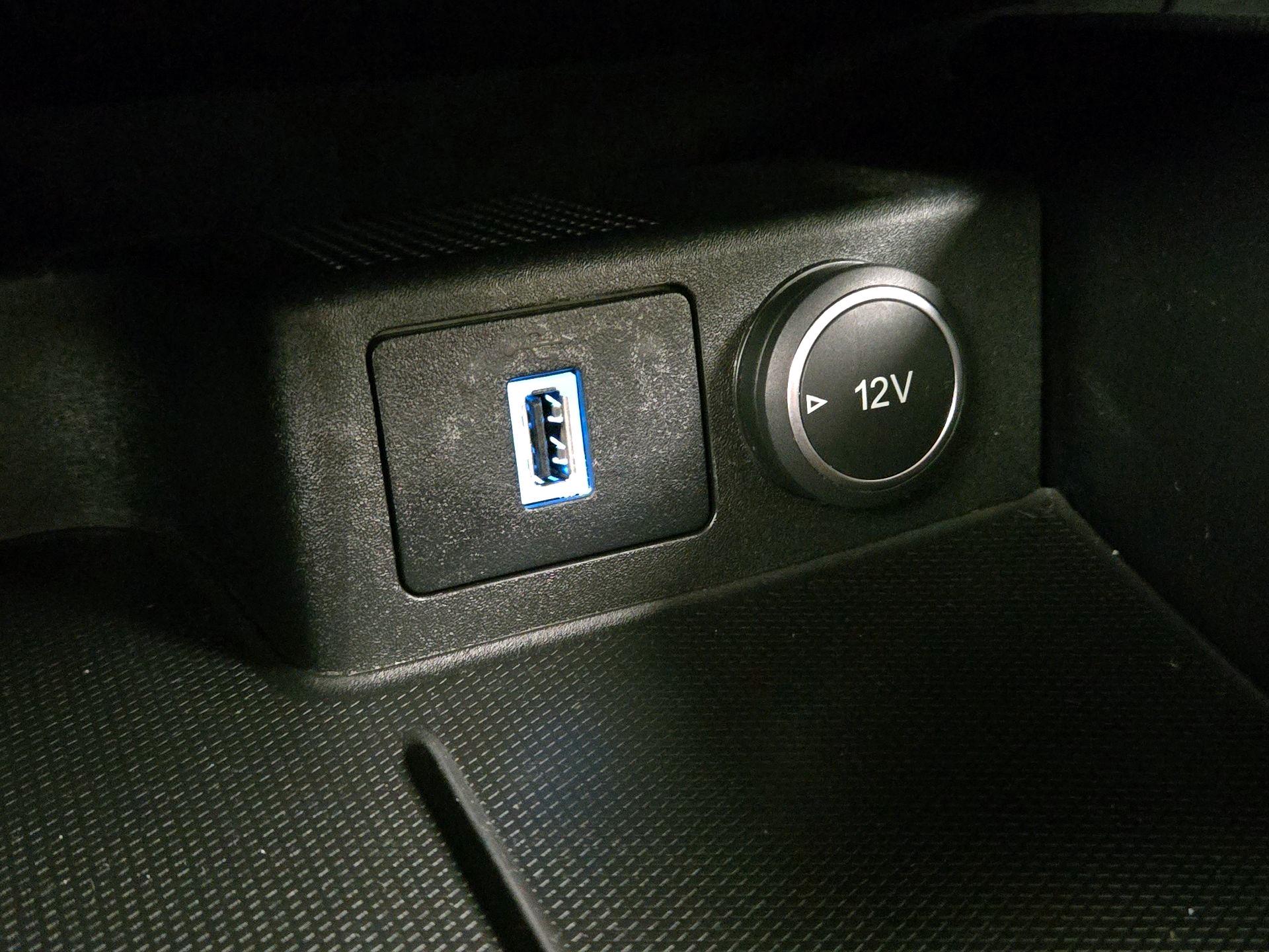 Thumbnail: 2020 Ford Escape - 18