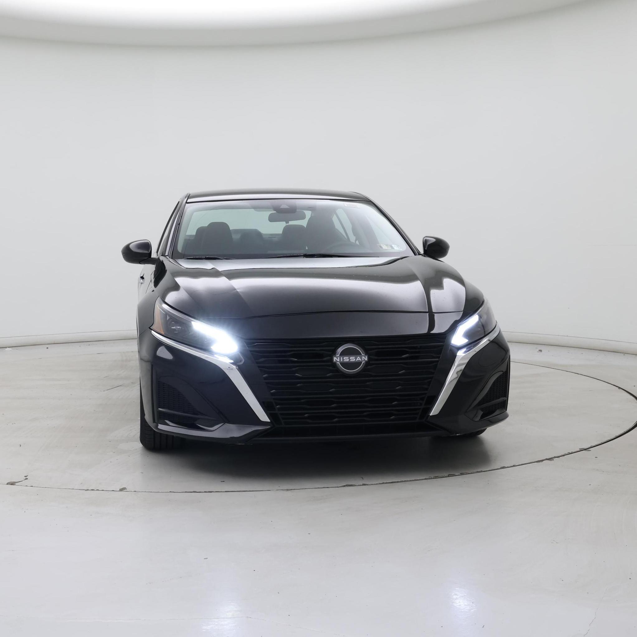 Thumbnail: 2023 Nissan Altima - 5