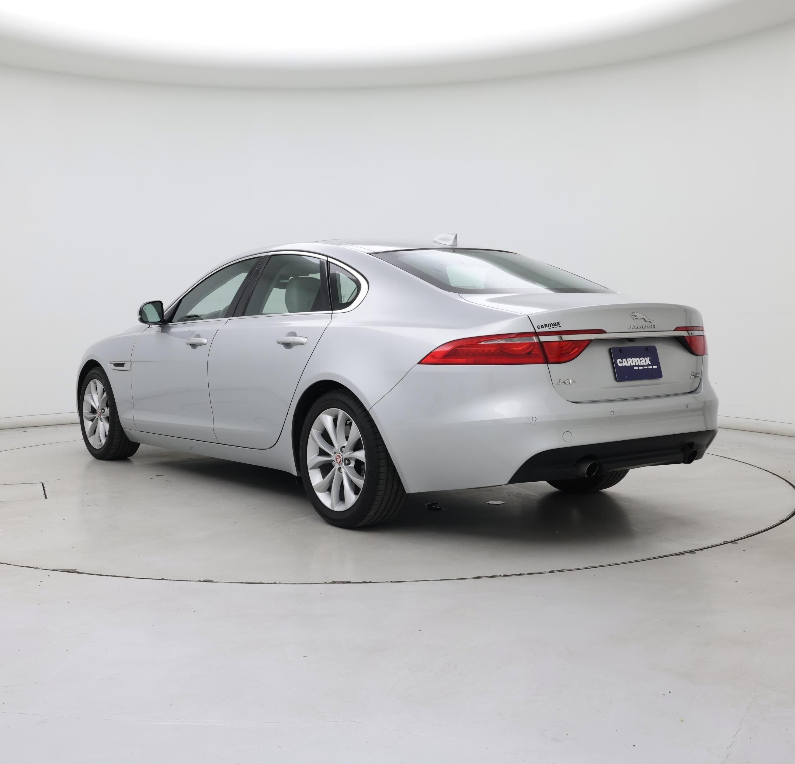 Thumbnail: 2020 Jaguar XF - 2