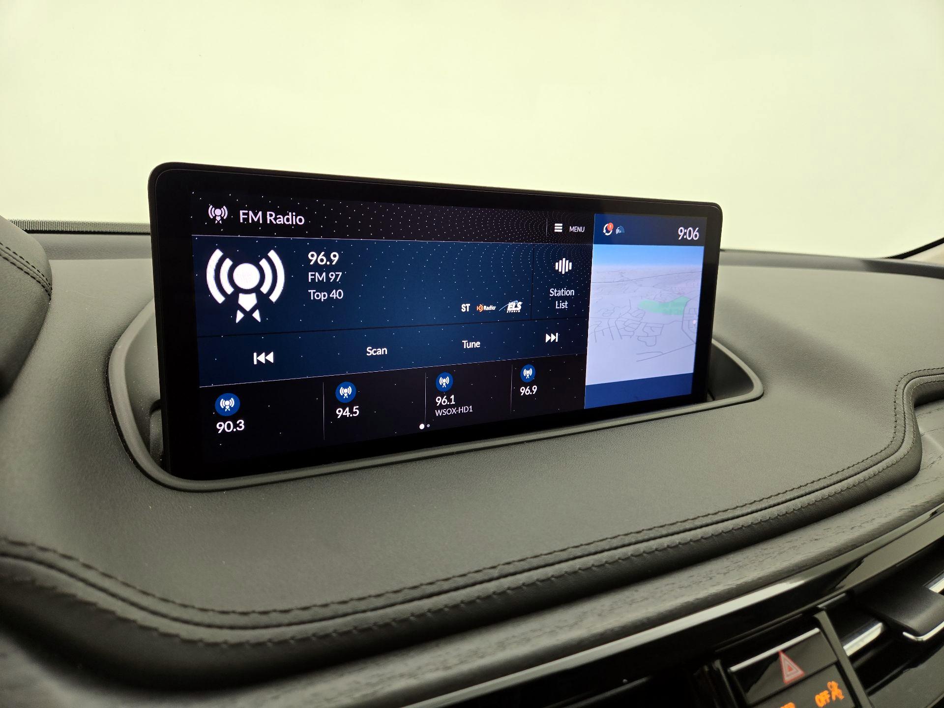 Thumbnail: 2022 Acura MDX - 16