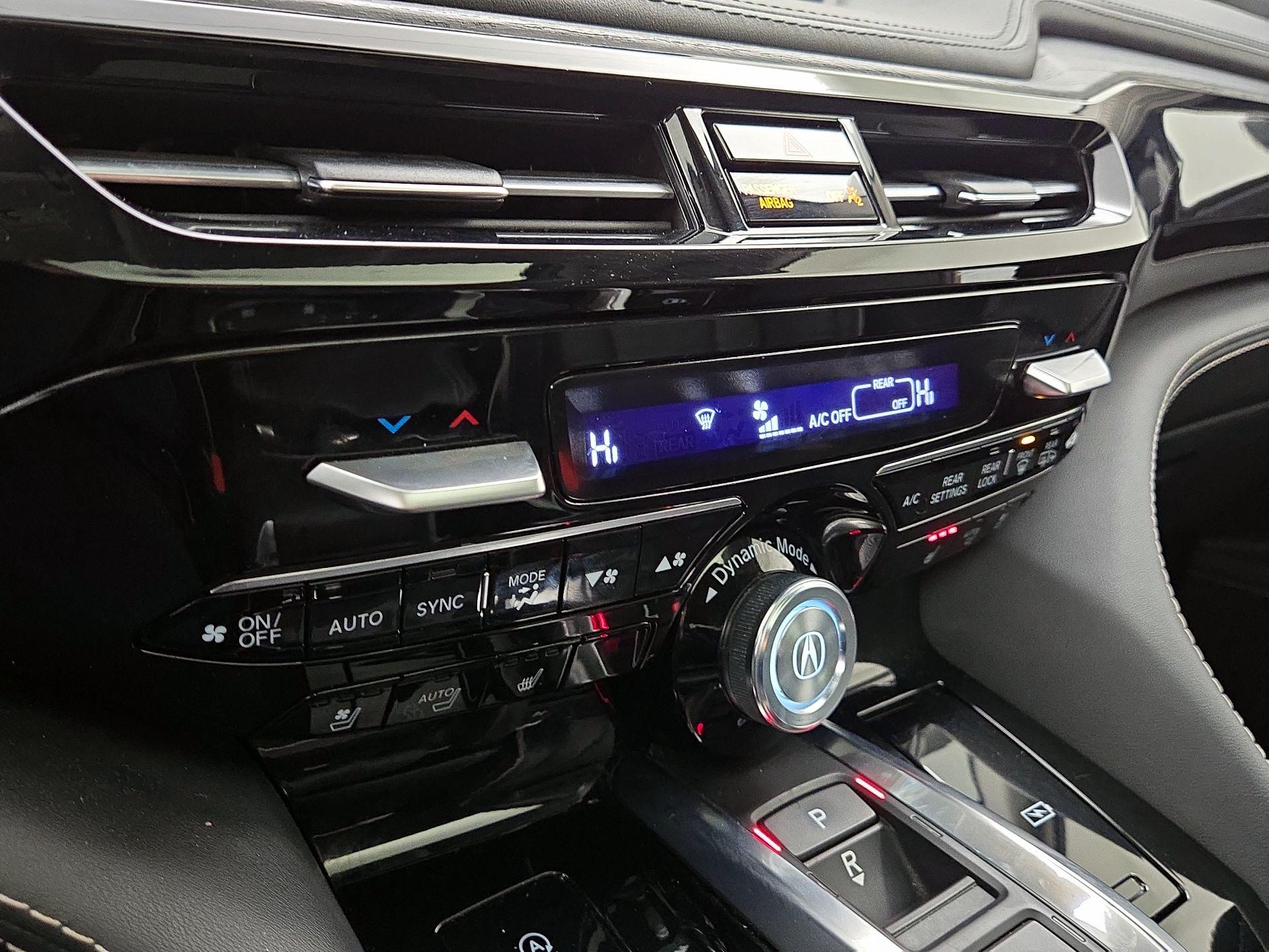 Thumbnail: 2022 Acura MDX - 17