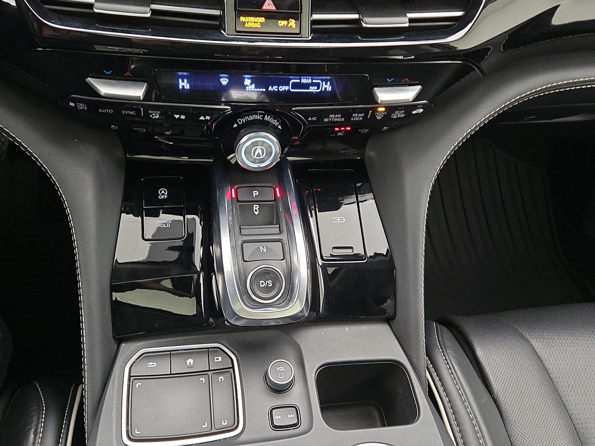 Thumbnail: 2022 Acura MDX - 18