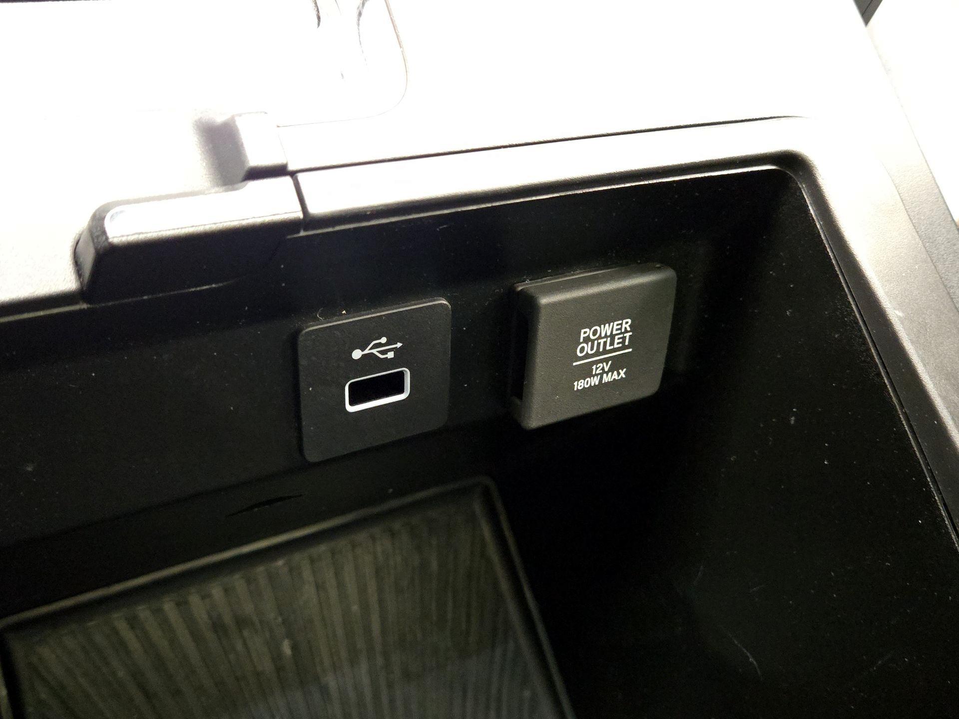 Thumbnail: 2022 Acura MDX - 19