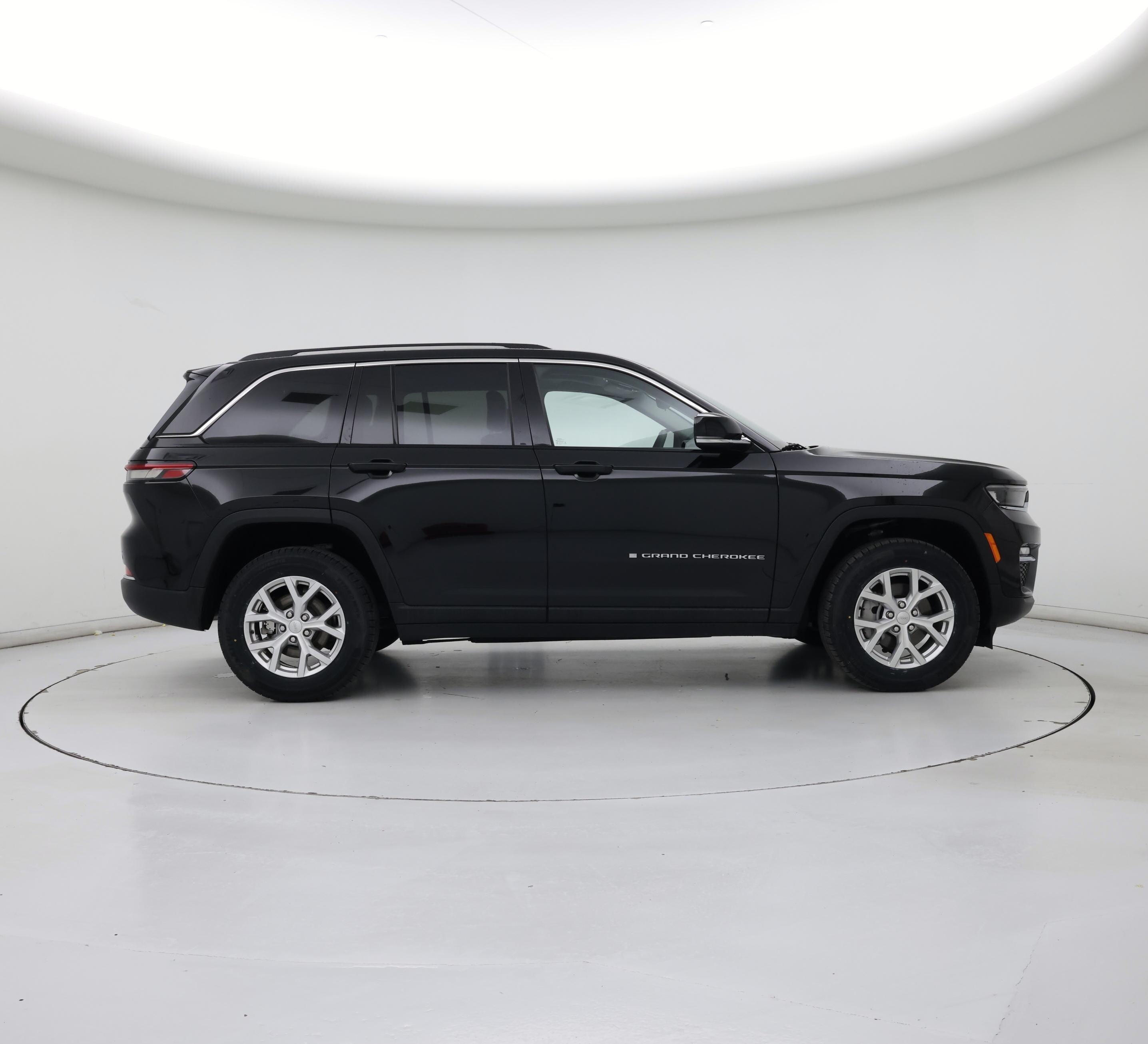 Thumbnail: 2023 Jeep Grand Cherokee - 7