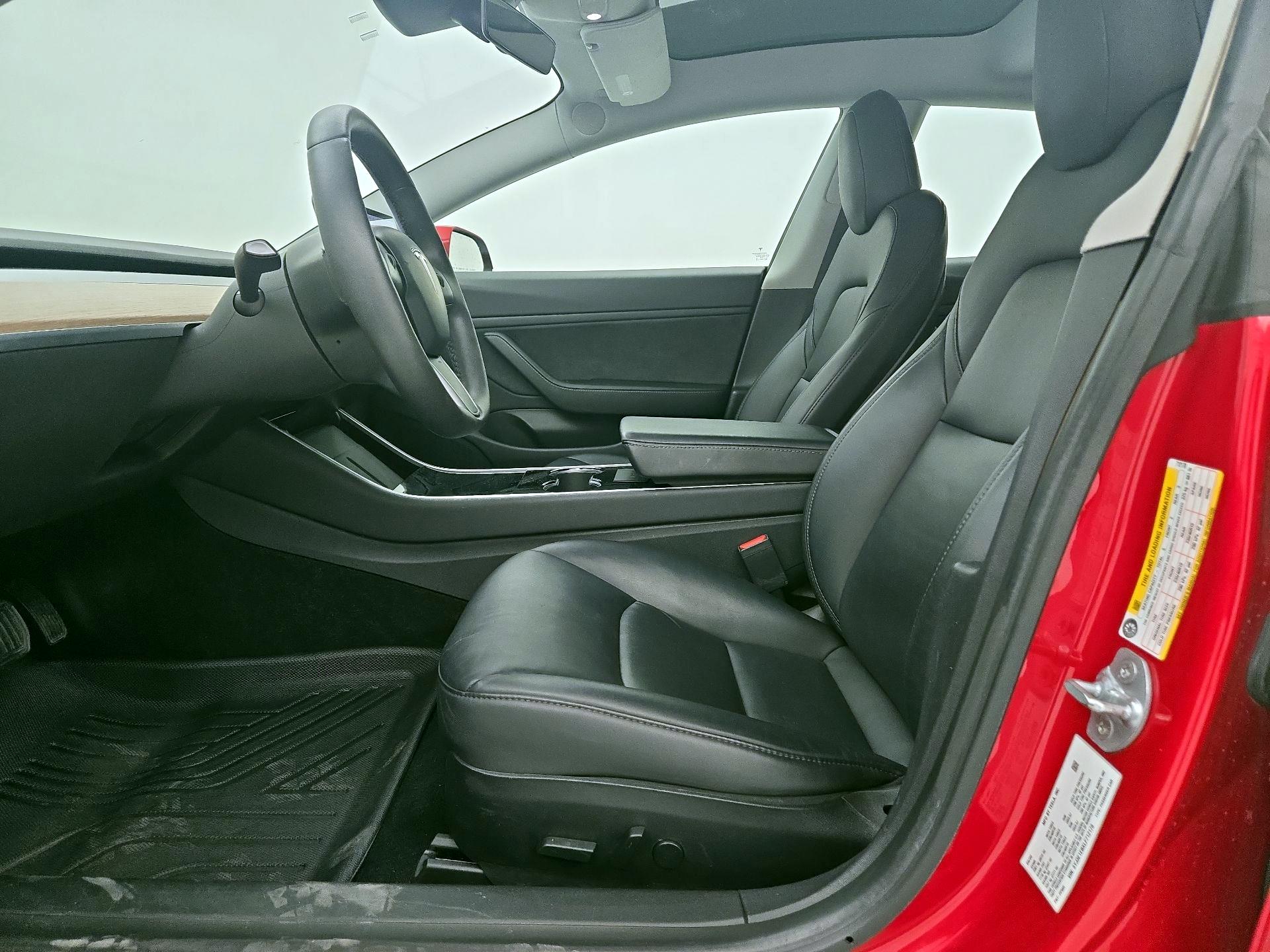 Thumbnail: 2020 Tesla Model 3 - 11