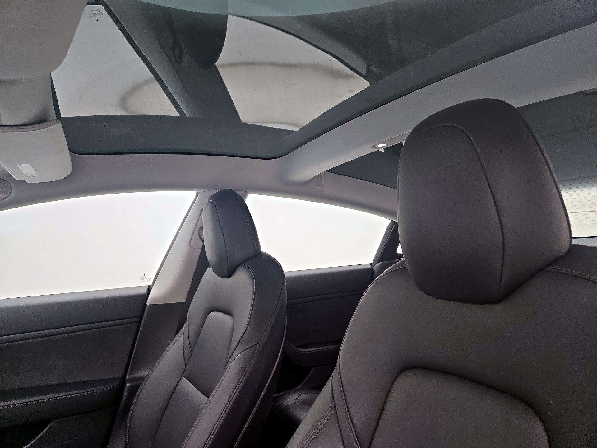 Thumbnail: 2020 Tesla Model 3 - 18