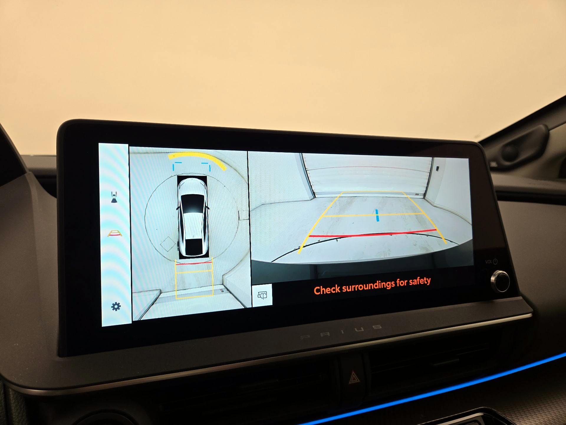 Thumbnail: 2025 Toyota Prius - 14