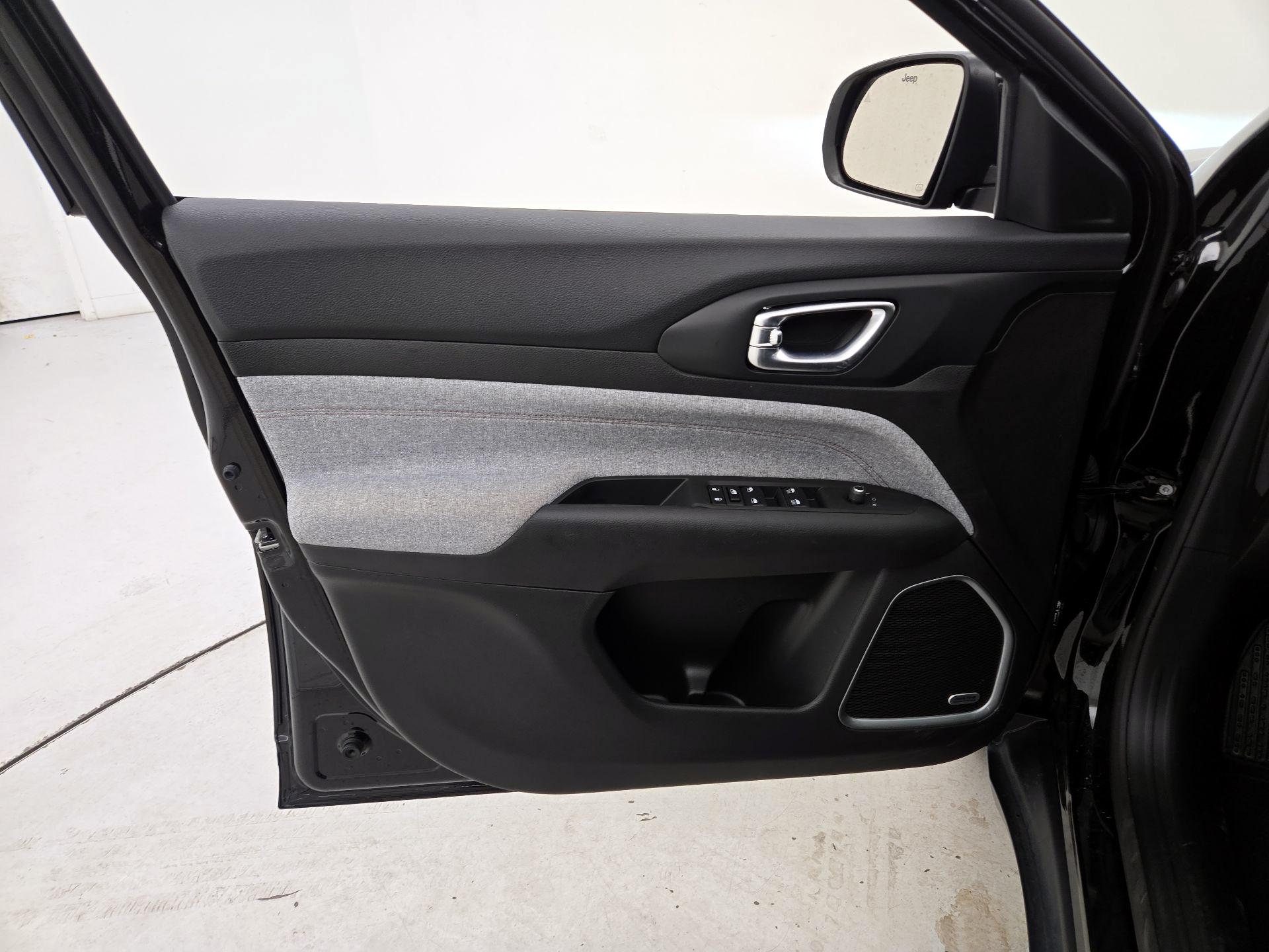 Thumbnail: 2024 Jeep Compass - 12