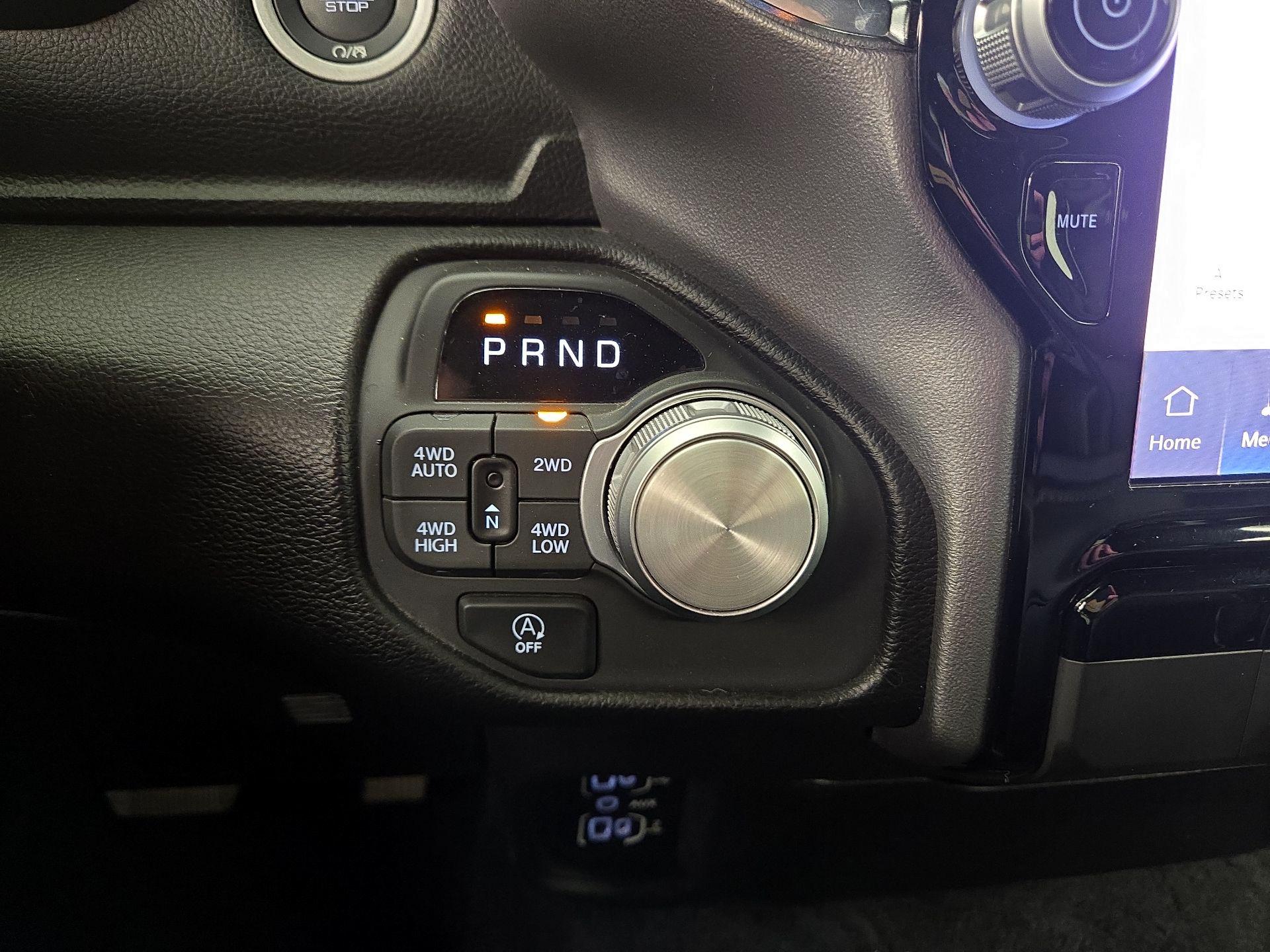 Thumbnail: 2025 RAM 1500 - 18