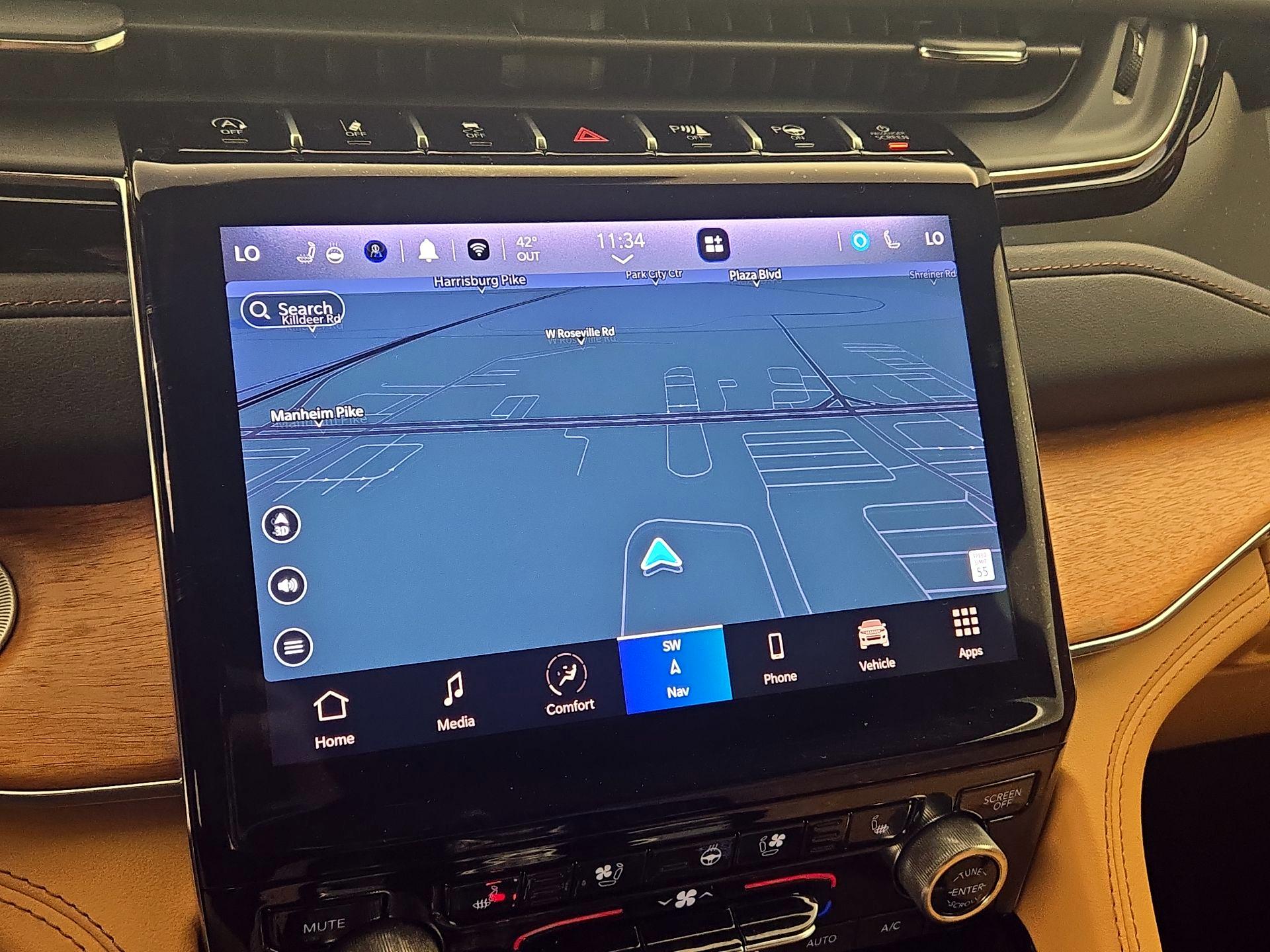 Thumbnail: 2023 Jeep Grand Cherokee - 14