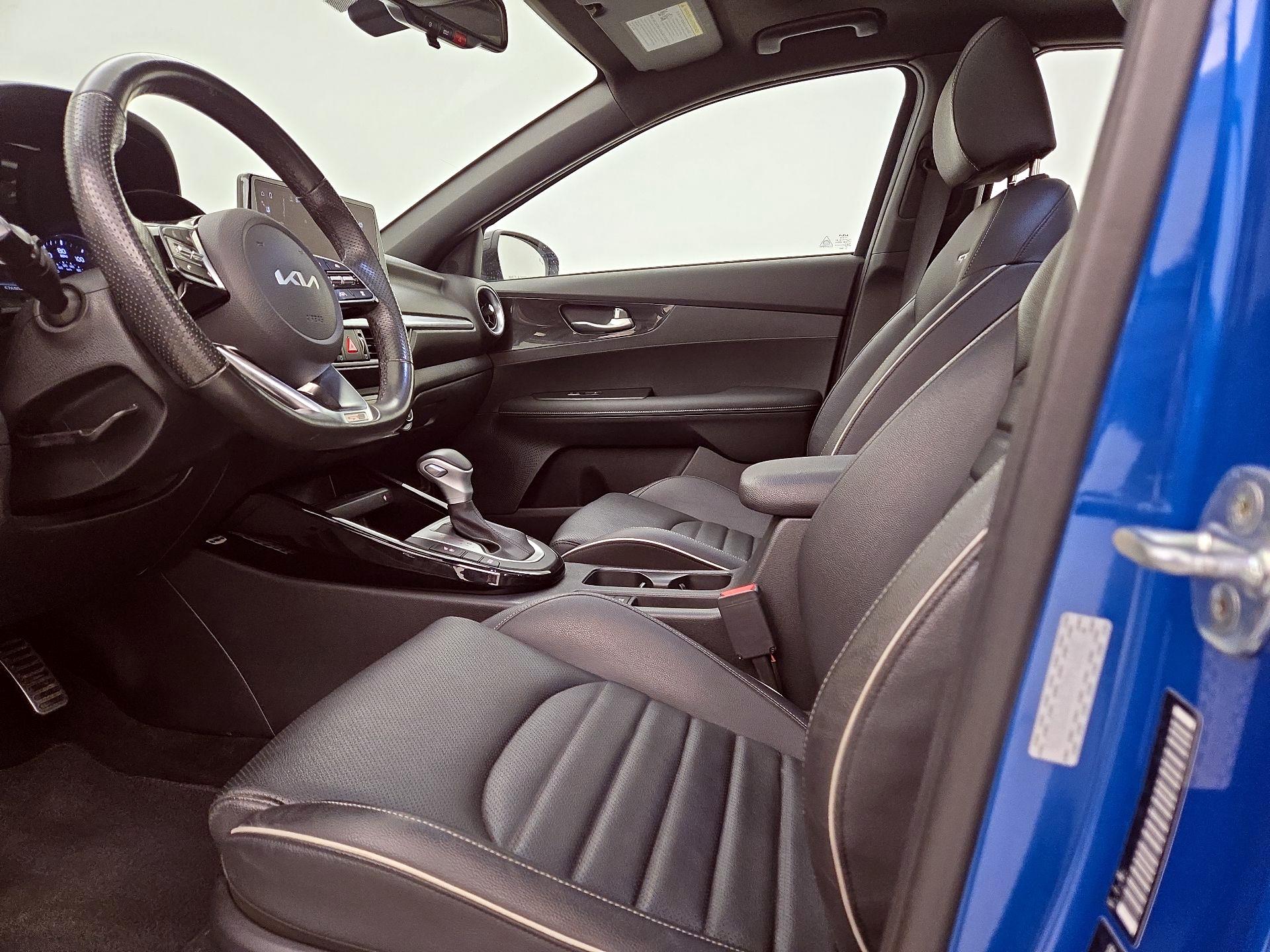 Thumbnail: 2023 Kia Forte - 11