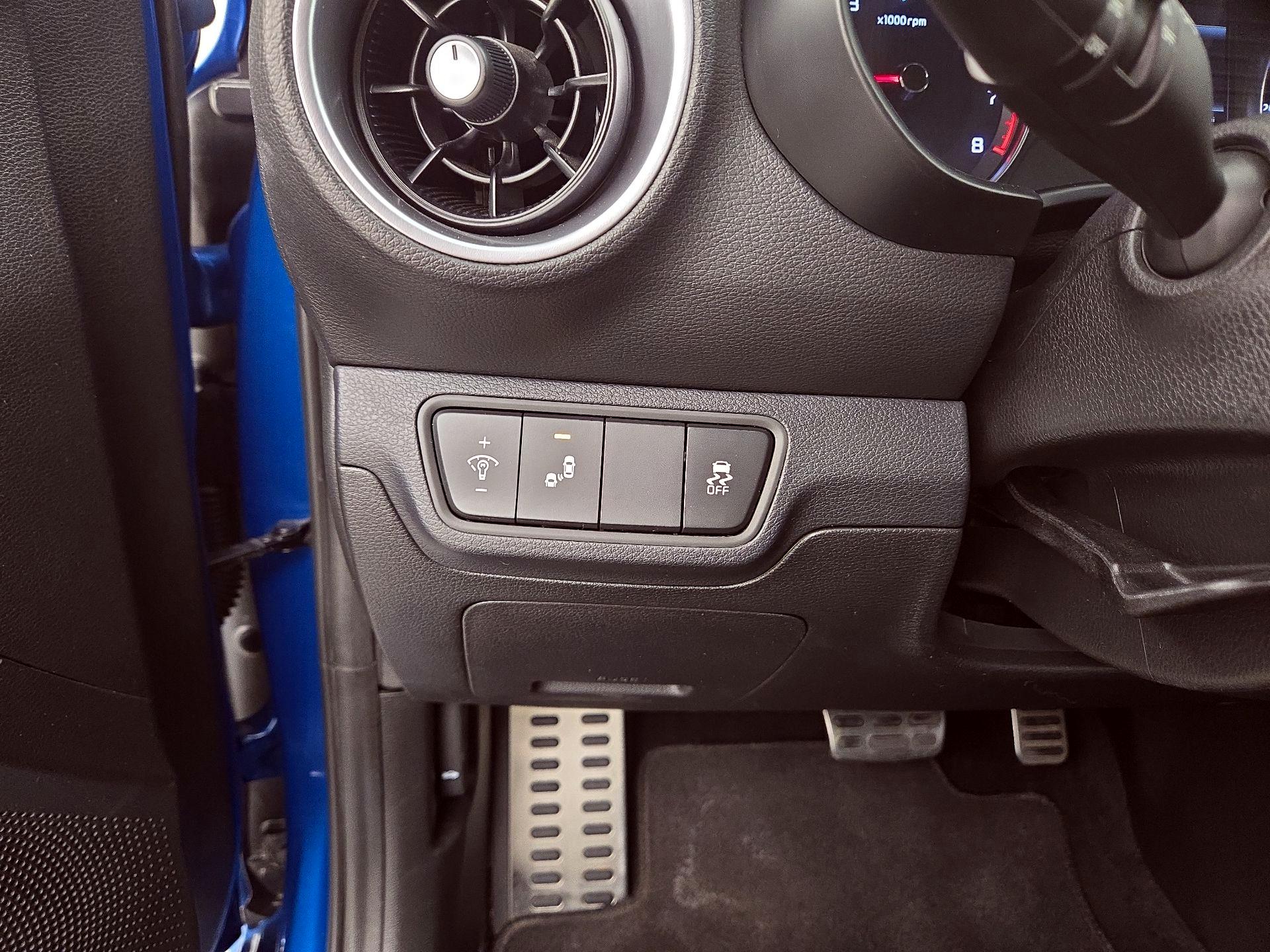 Thumbnail: 2023 Kia Forte - 13