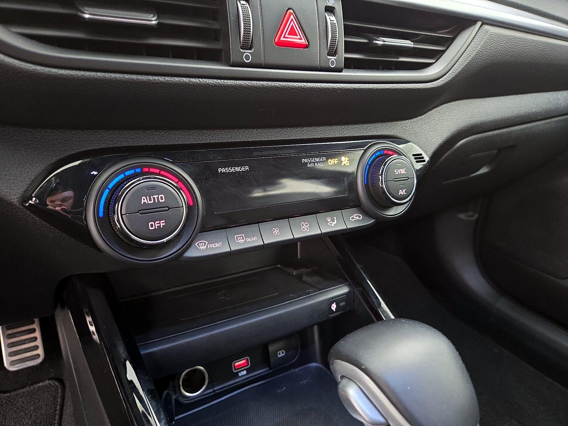 Thumbnail: 2023 Kia Forte - 17