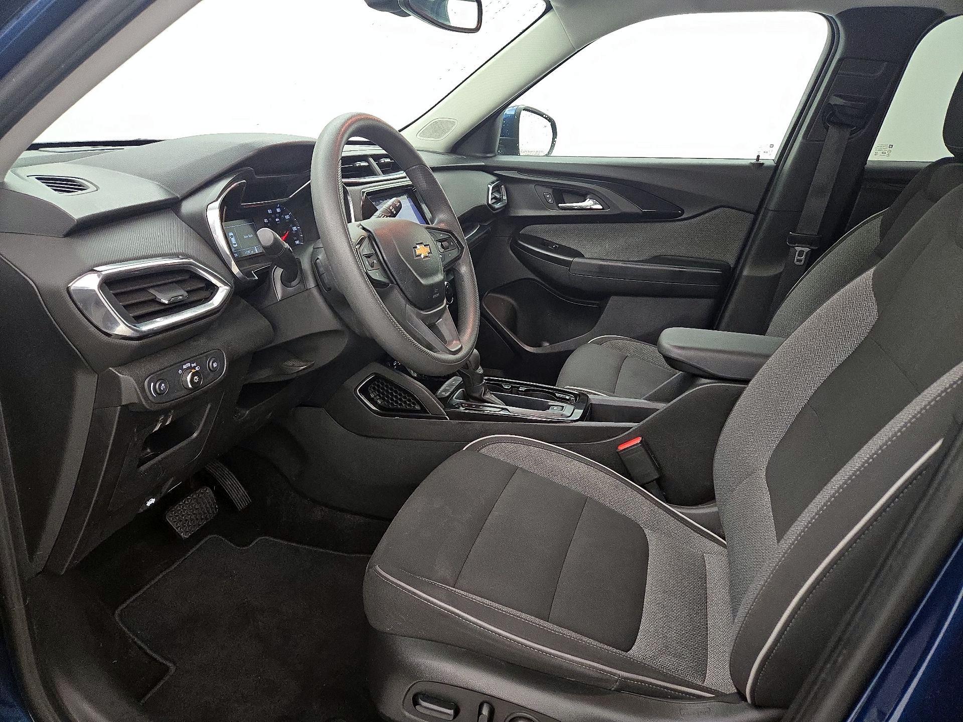 Thumbnail: 2021 Chevrolet TrailBlazer - 11