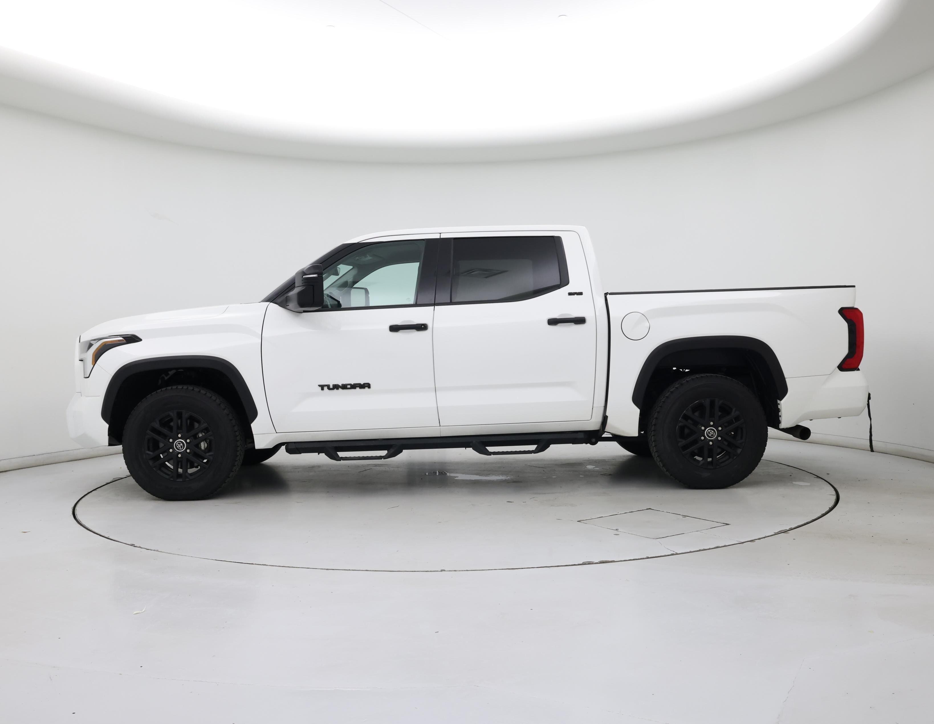 Thumbnail: 2022 Toyota Tundra - 3