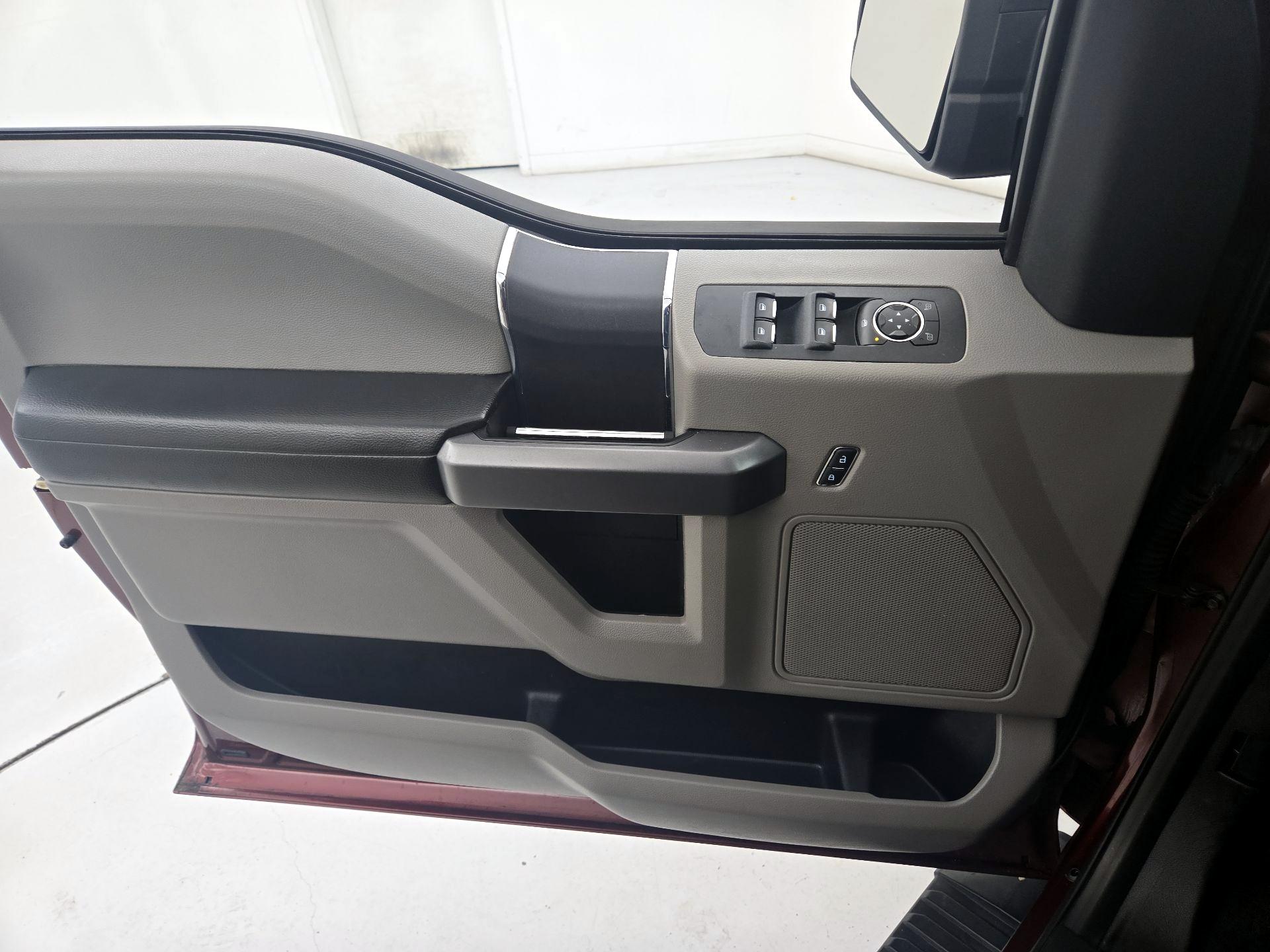 Thumbnail: 2015 Ford F-150 - 12