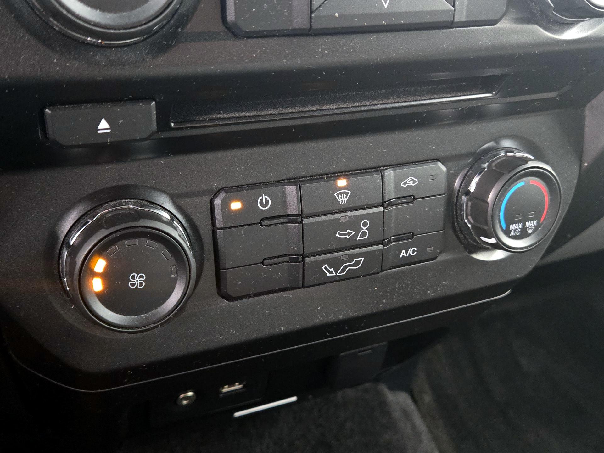 Thumbnail: 2015 Ford F-150 - 15