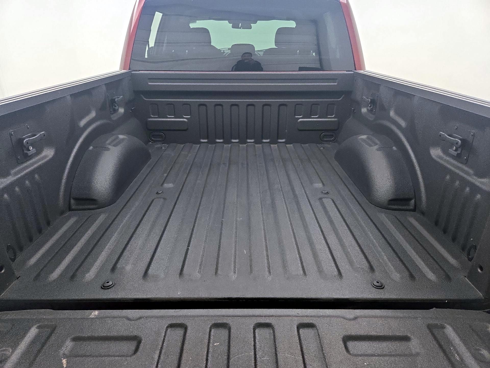 Thumbnail: 2015 Ford F-150 - 18