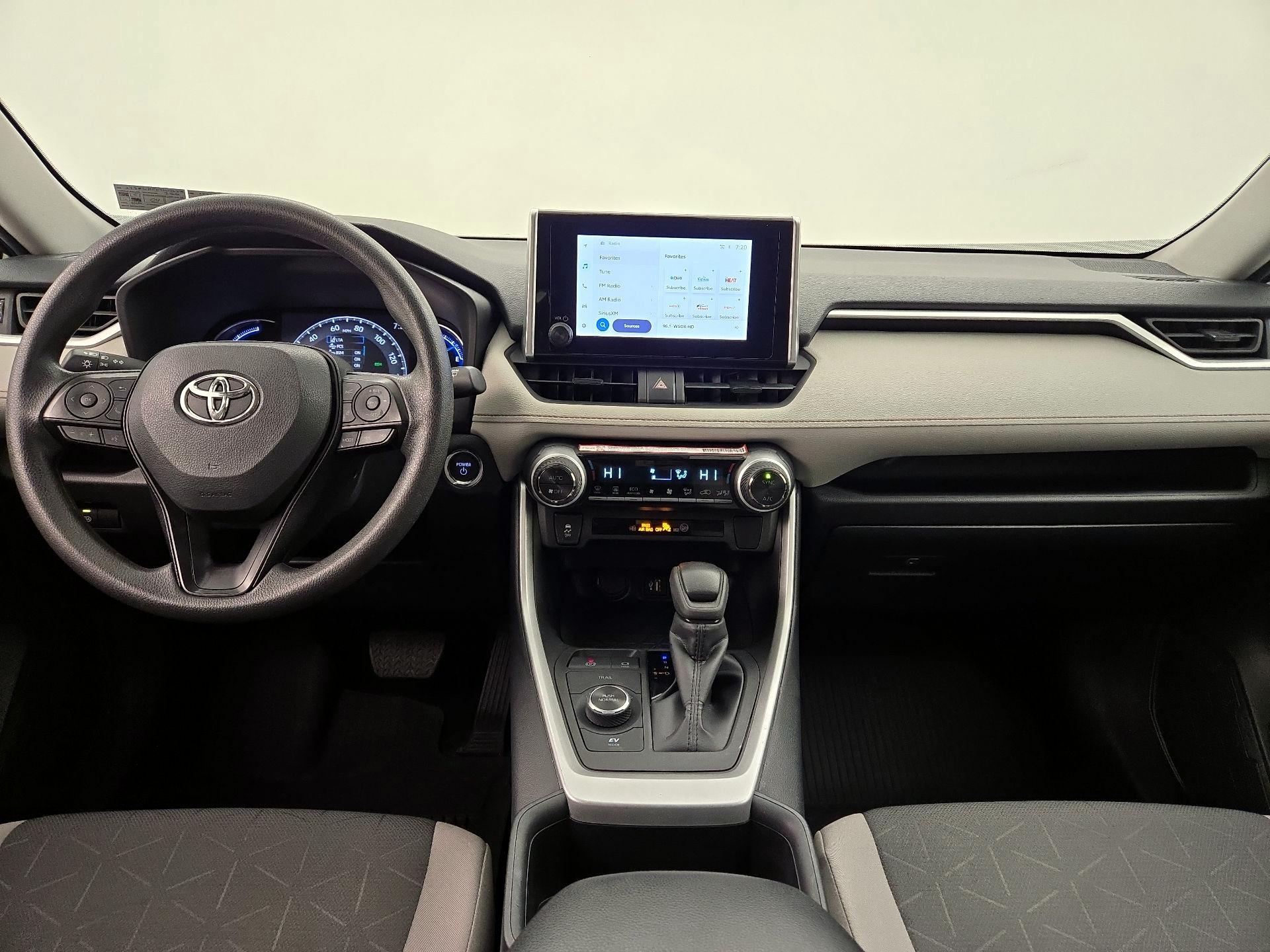 Thumbnail: 2025 Toyota RAV4 - 9