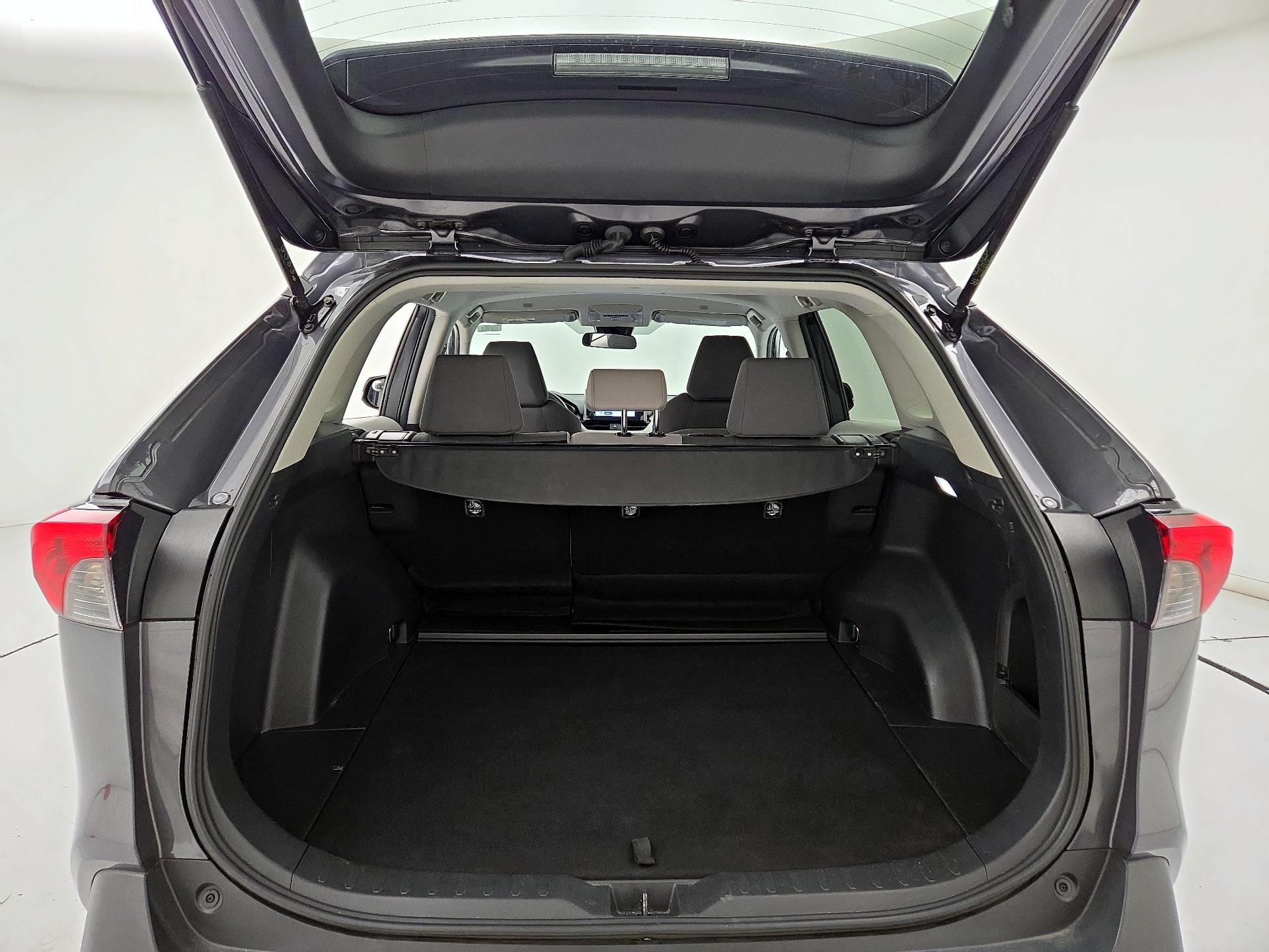 Thumbnail: 2025 Toyota RAV4 - 19