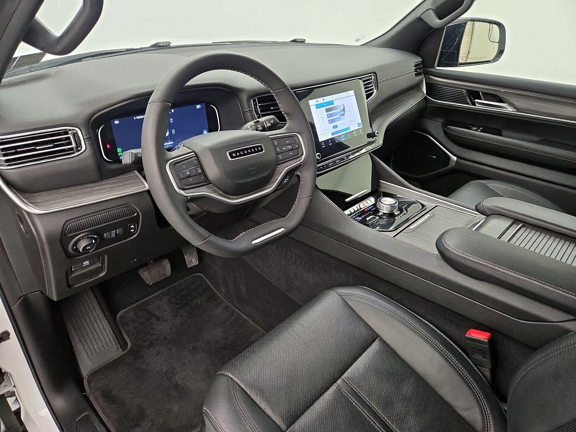 Thumbnail: 2024 Jeep Wagoneer - 11