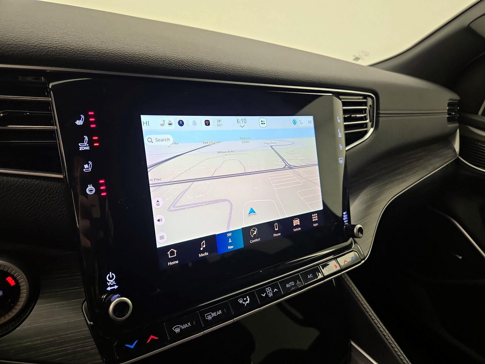 Thumbnail: 2024 Jeep Wagoneer - 14