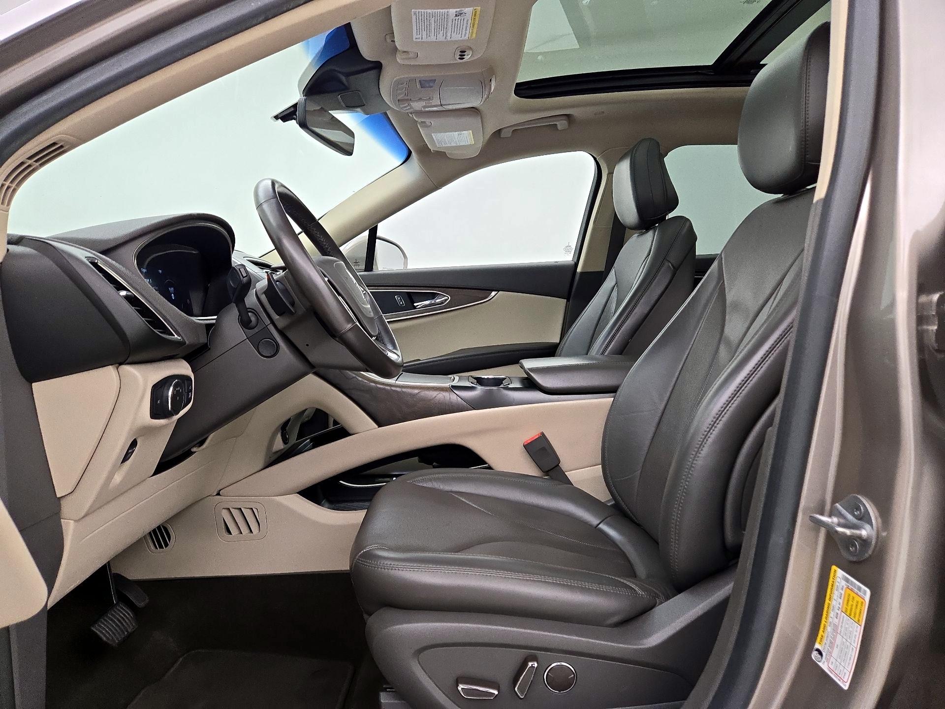 Thumbnail: 2020 Lincoln Nautilus - 11