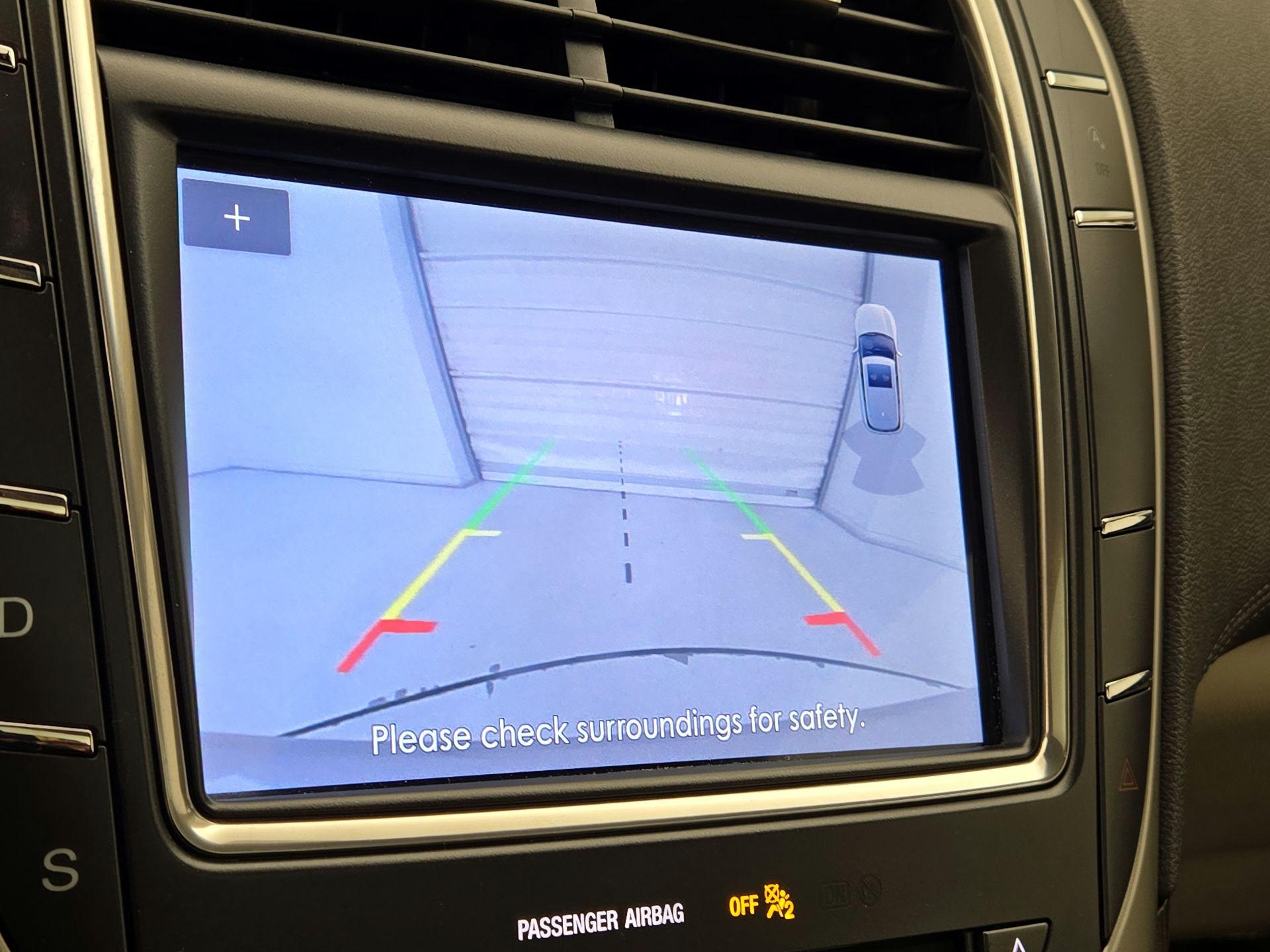 Thumbnail: 2020 Lincoln Nautilus - 14