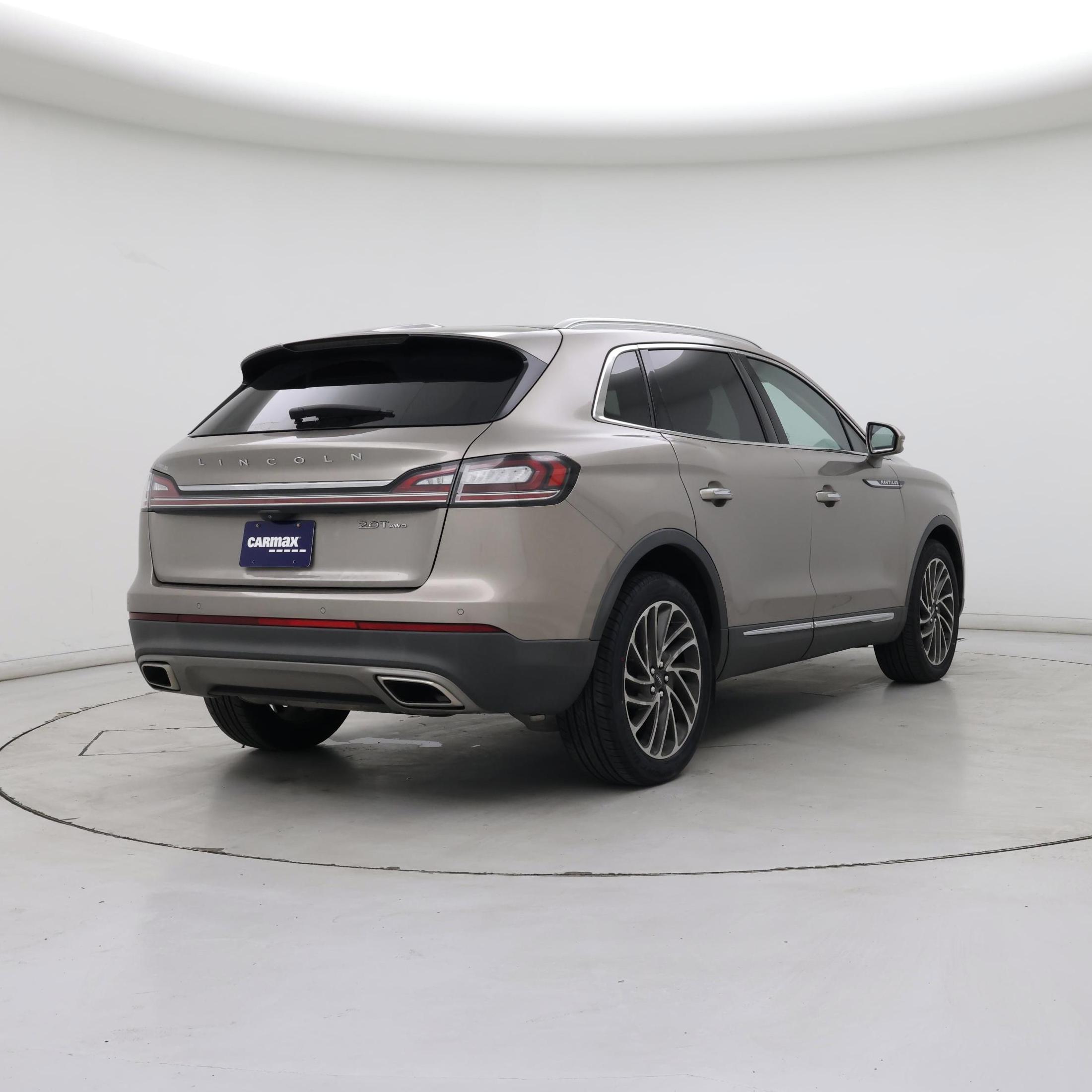 Thumbnail: 2020 Lincoln Nautilus - 8