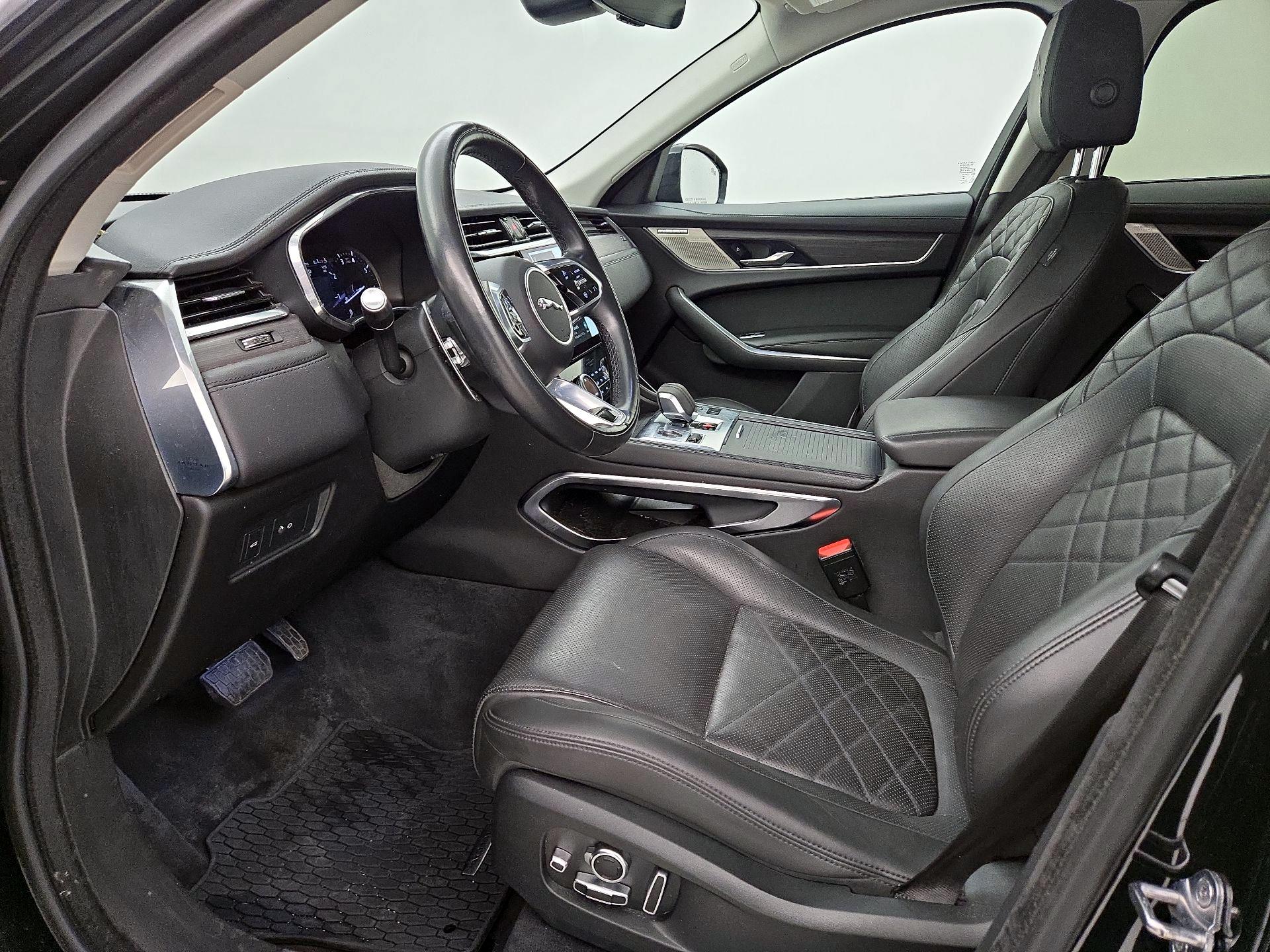 Thumbnail: 2022 Jaguar F-Pace - 11