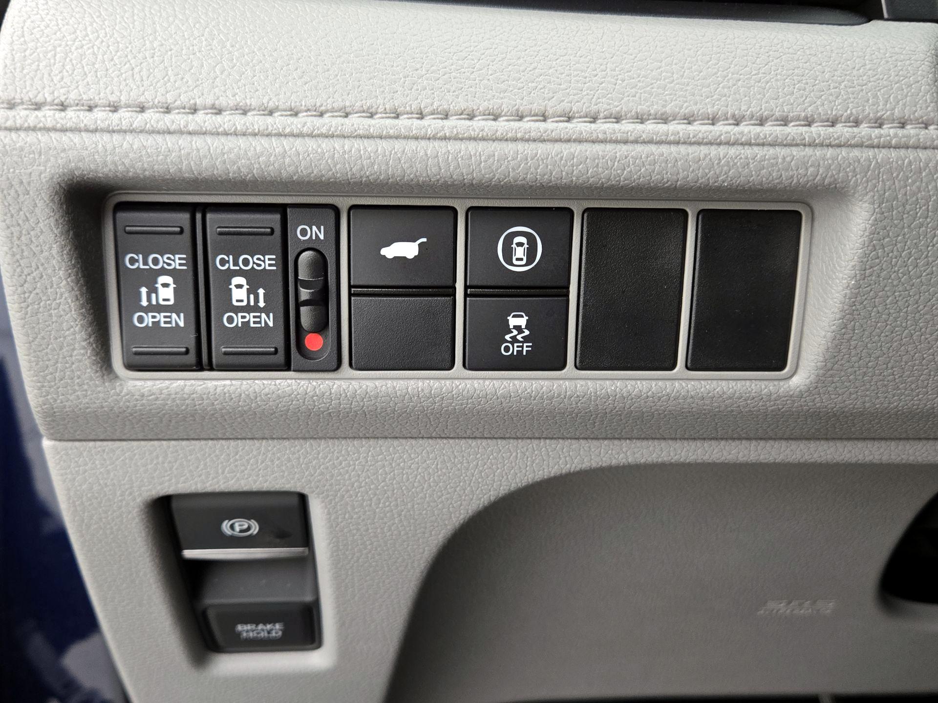 Thumbnail: 2024 Honda Odyssey - 13