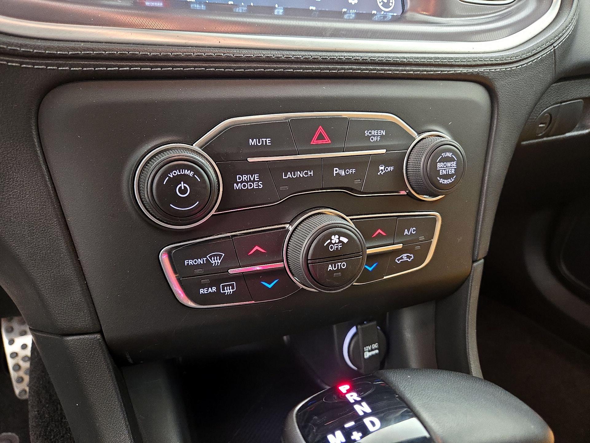 Thumbnail: 2020 Dodge Charger - 16