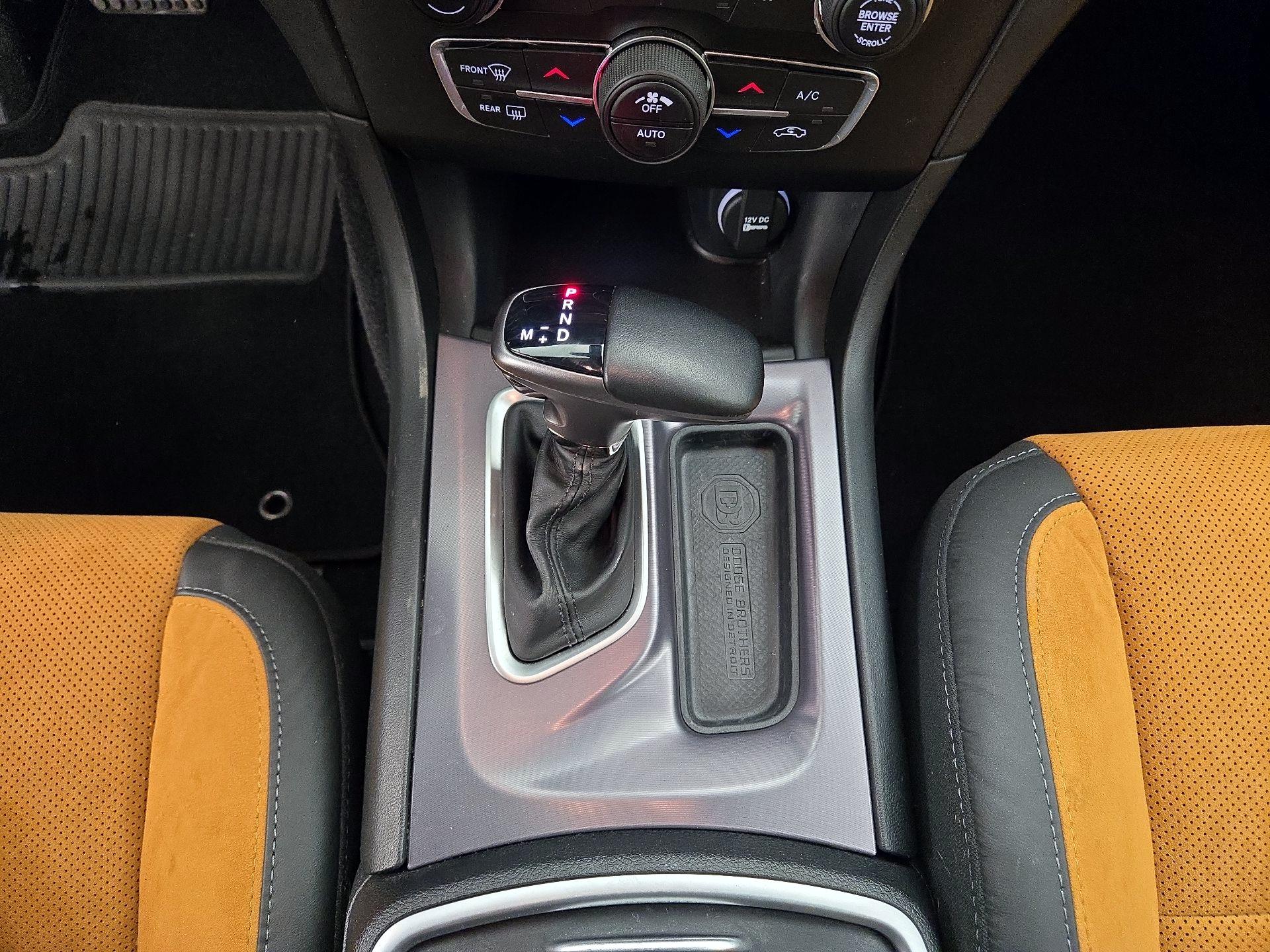 Thumbnail: 2020 Dodge Charger - 17