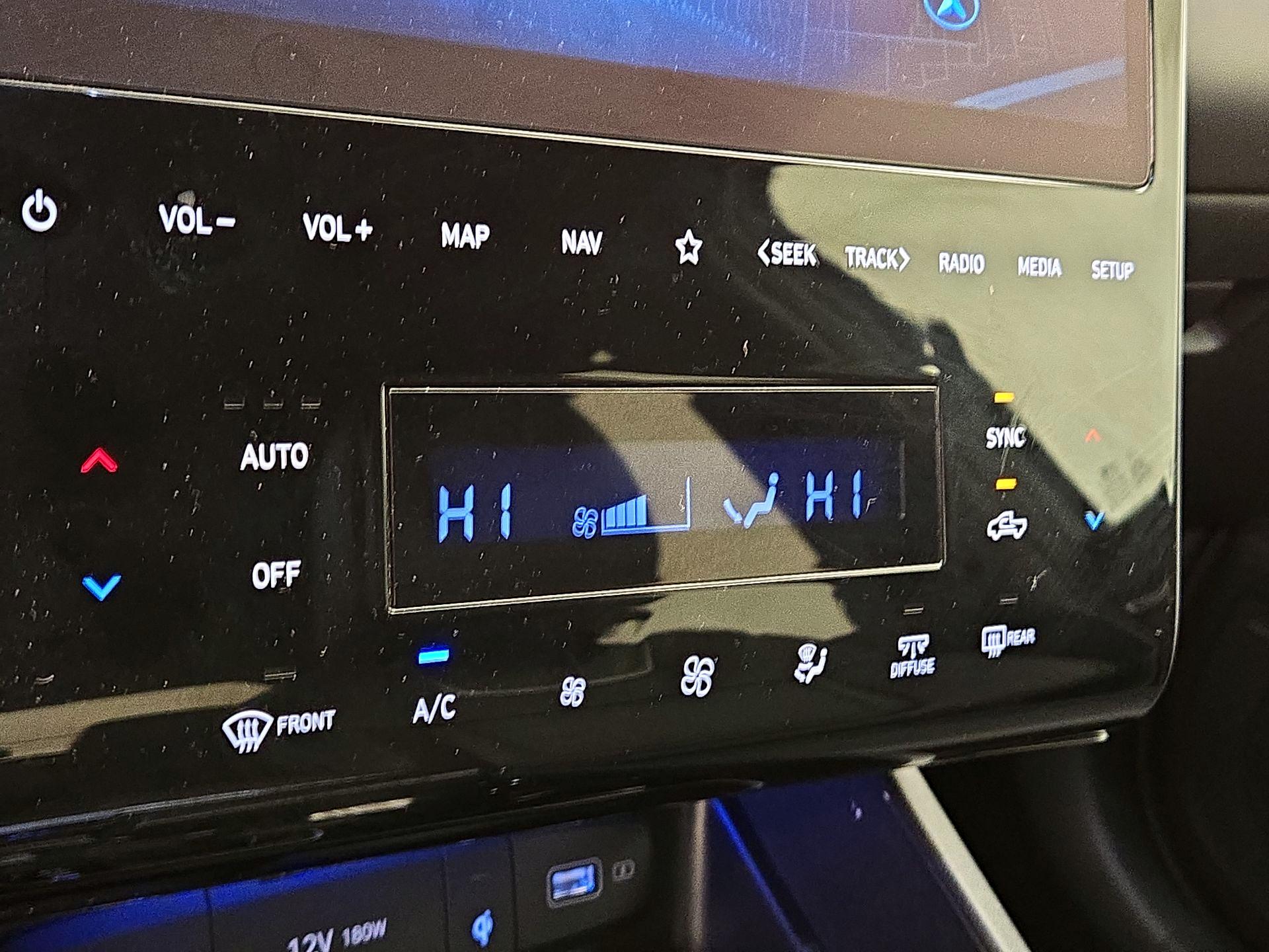 Thumbnail: 2024 Hyundai Santa Cruz - 16